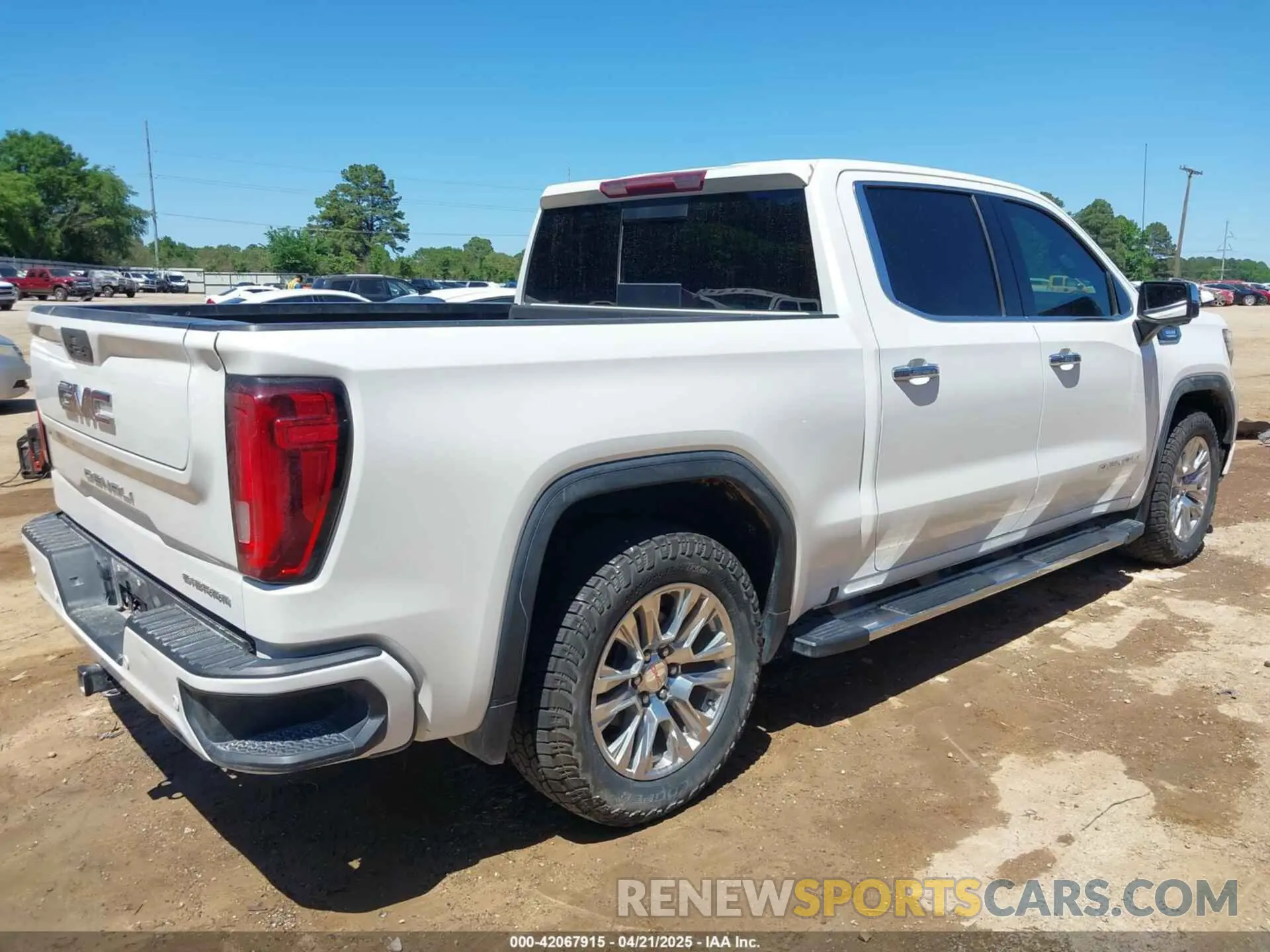 4 fotografías del automóvil dañado 3GTU9FET3LG282311 GMC SIERRA 1500 2020