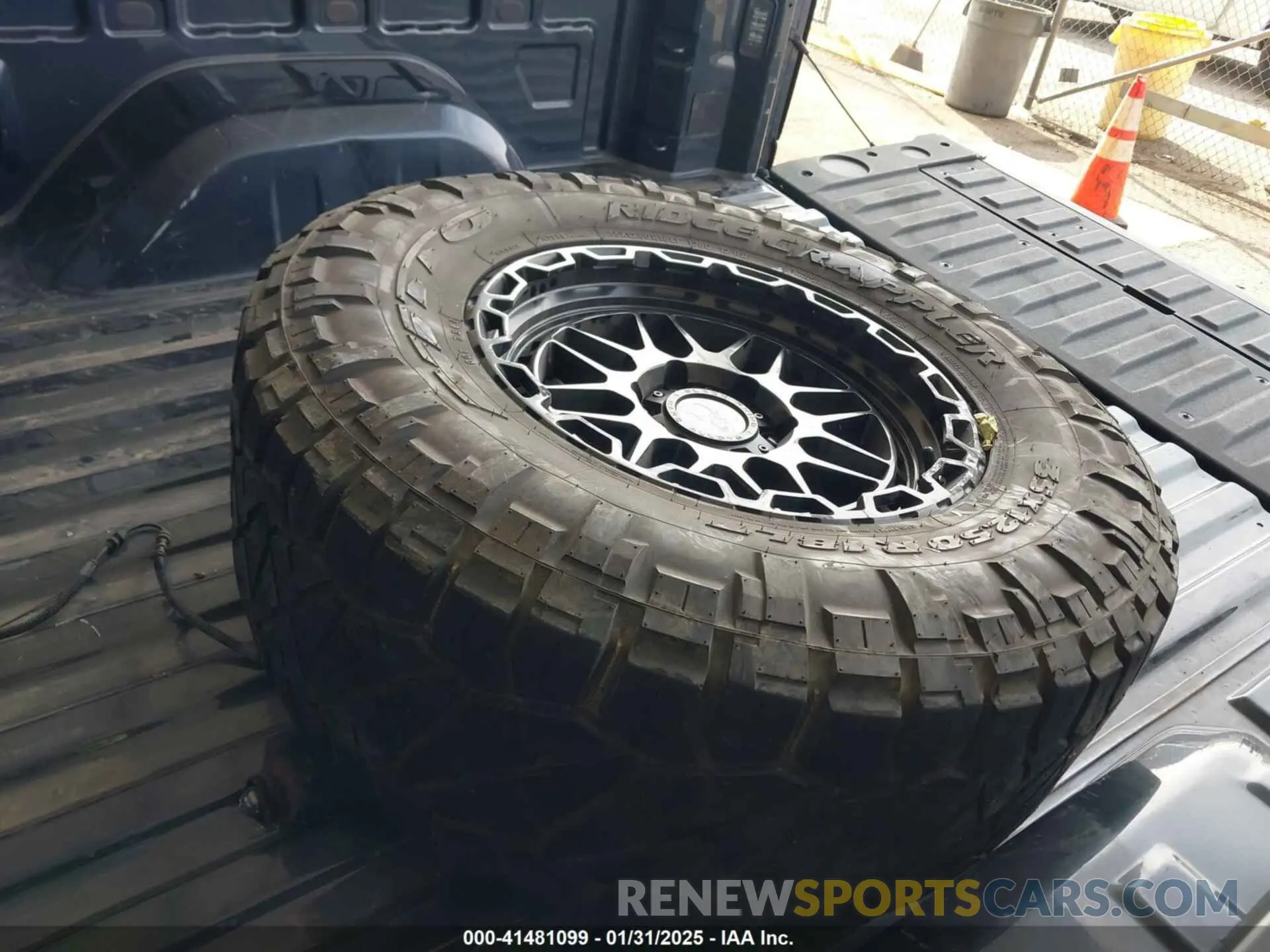 12 fotografías del automóvil dañado 1GTP8CED1MZ265581 GMC SIERRA 1500 2021