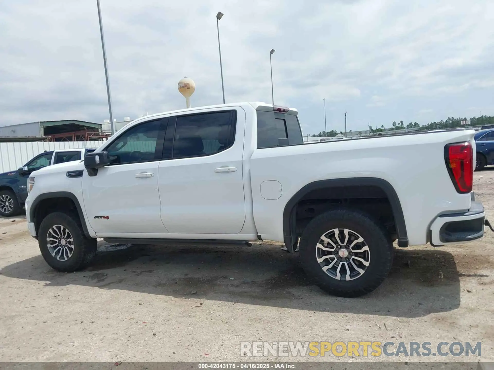 13 fotografías del automóvil dañado 1GTP9EEL1MZ331840 GMC SIERRA 1500 2021
