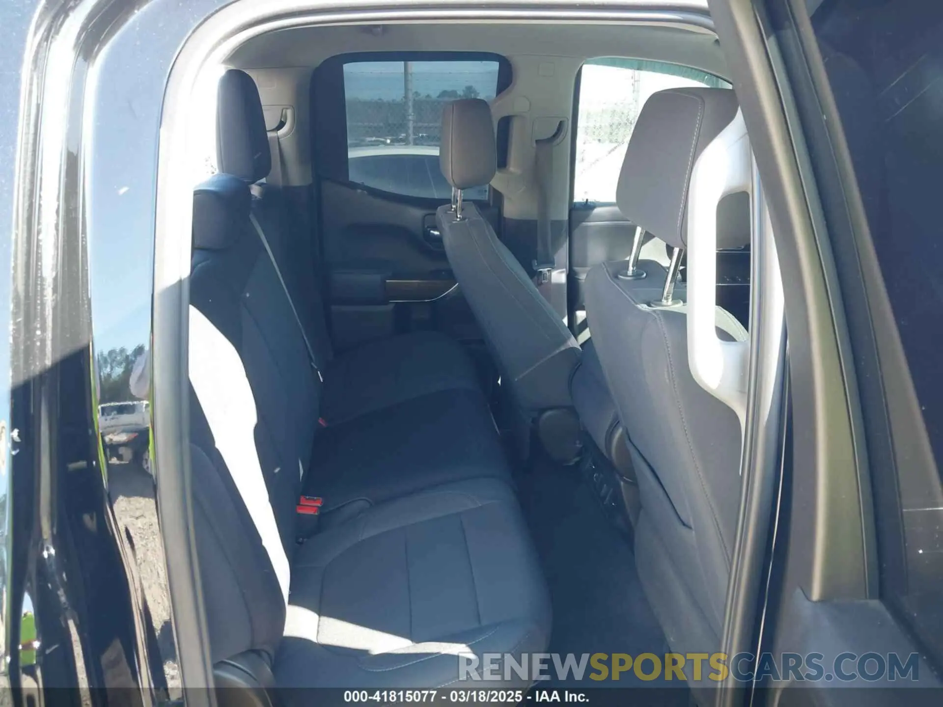 8 fotografías del automóvil dañado 1GTR9CED7MZ375590 GMC SIERRA 1500 2021