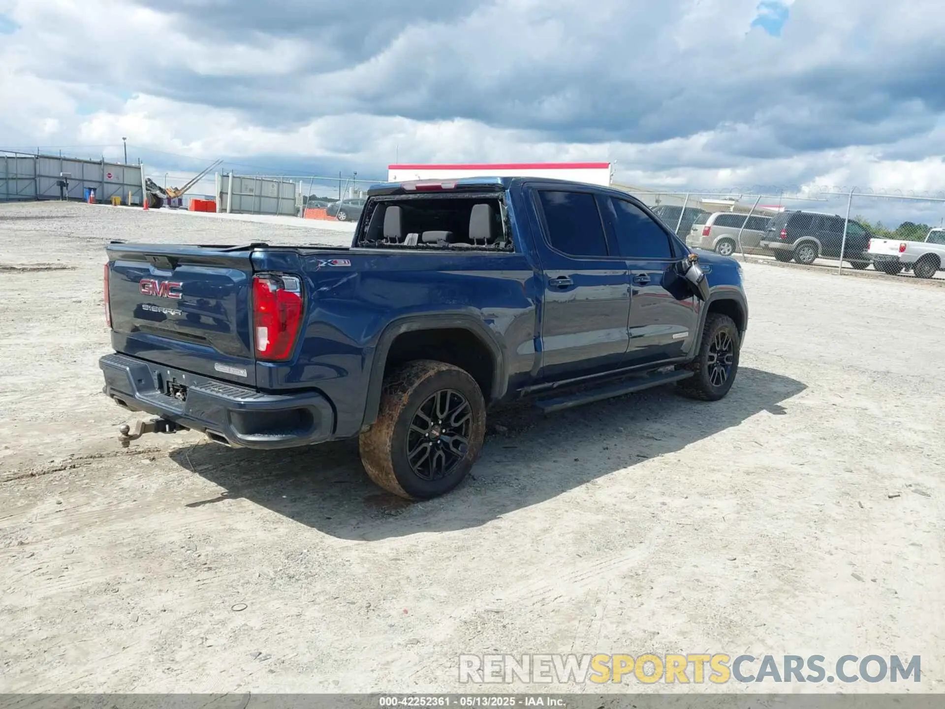 4 fotografías del automóvil dañado 1GTU9CED7MZ152072 GMC SIERRA 1500 2021