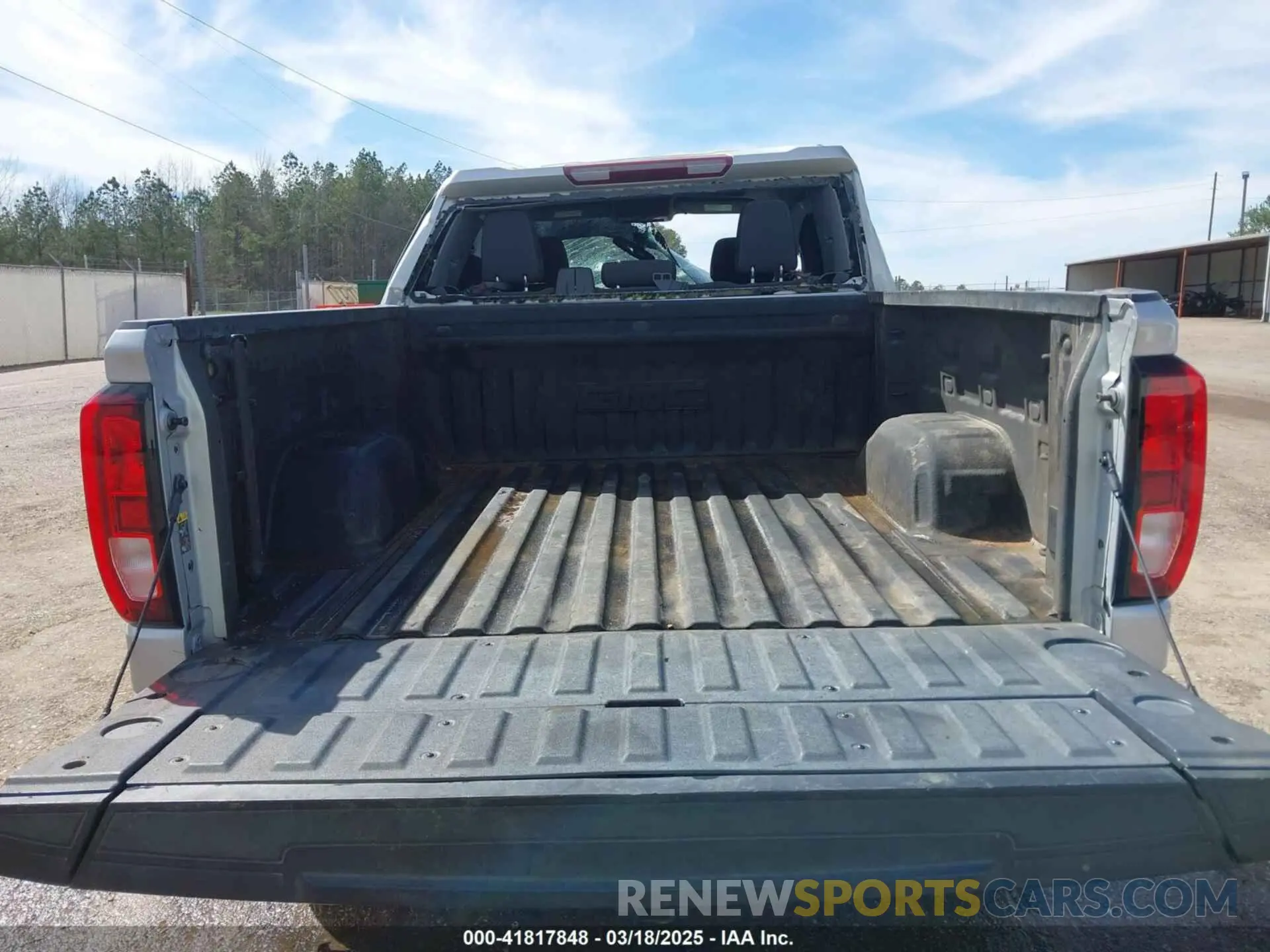 17 fotografías del automóvil dañado 1GTU9CET0MZ350838 GMC SIERRA 1500 2021