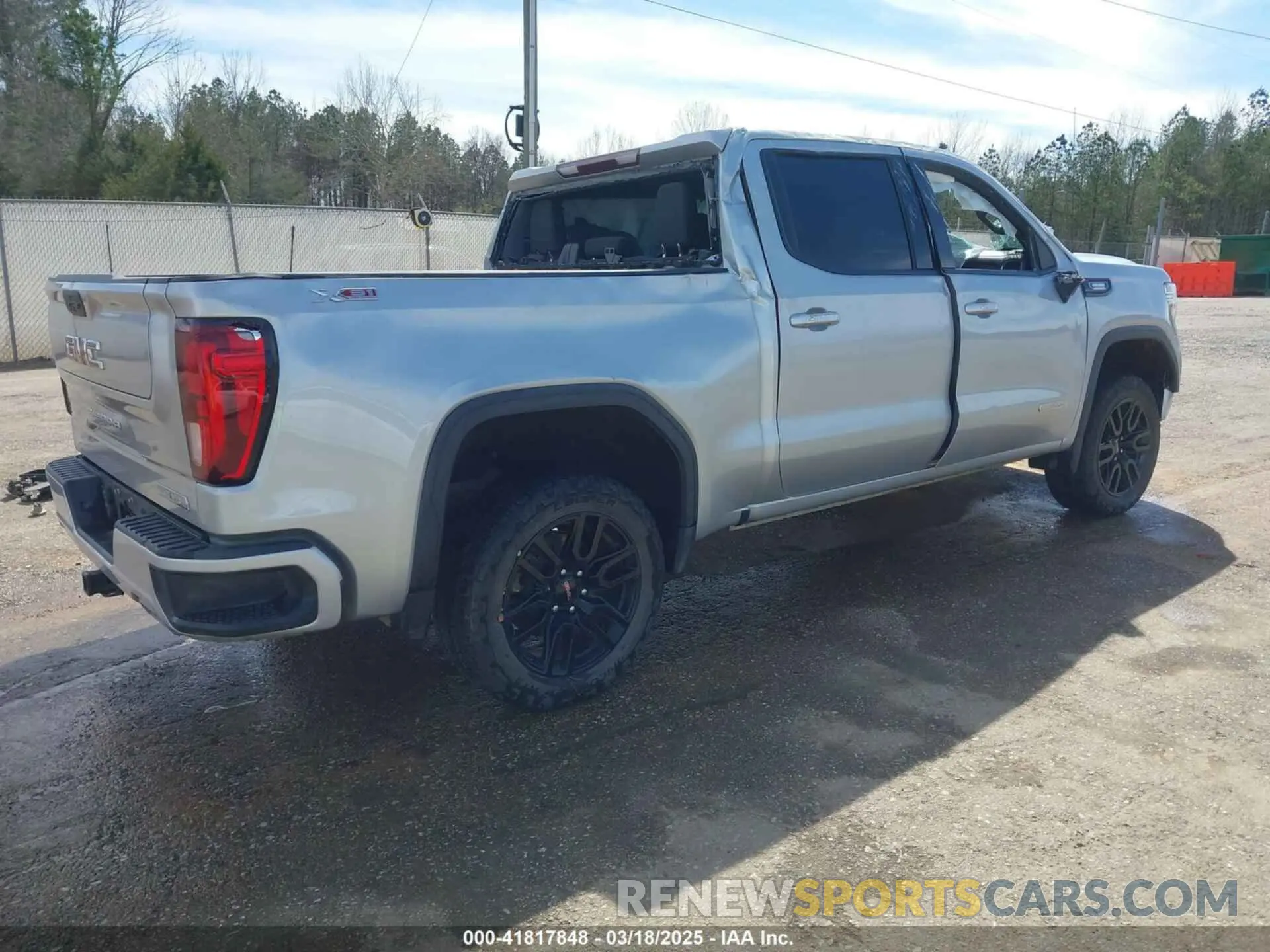 4 fotografías del automóvil dañado 1GTU9CET0MZ350838 GMC SIERRA 1500 2021