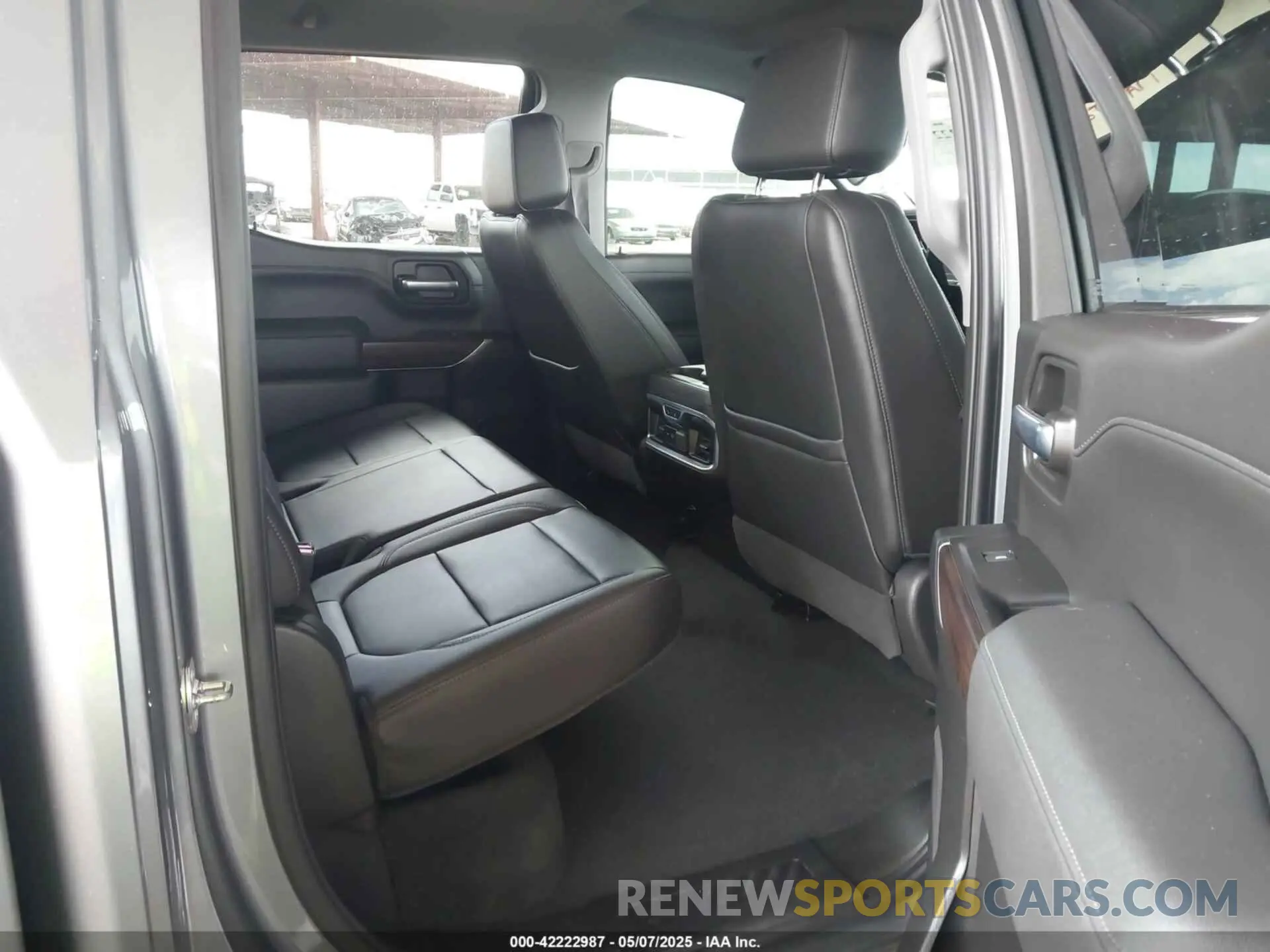 8 fotografías del automóvil dañado 1GTU9DED2MZ121365 GMC SIERRA 1500 2021