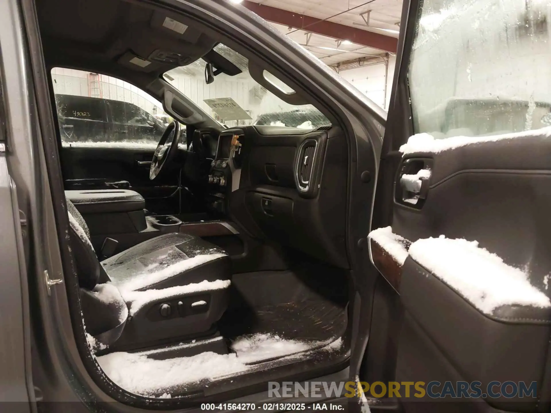 5 fotografías del automóvil dañado 1GTU9DED7MZ359468 GMC SIERRA 1500 2021
