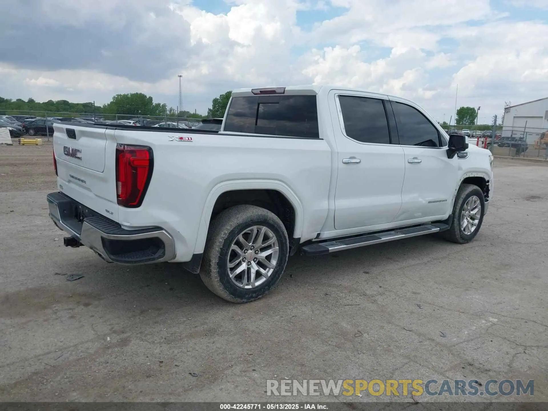 4 fotografías del automóvil dañado 1GTU9DED9MZ359939 GMC SIERRA 1500 2021