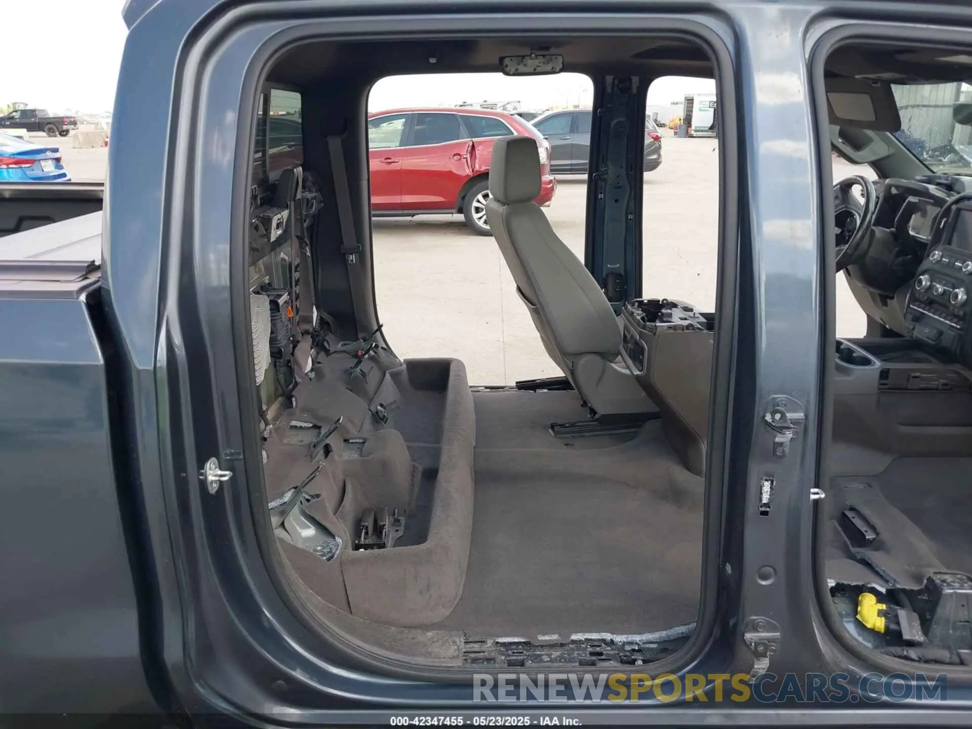 8 fotografías del automóvil dañado 1GTU9FEL7MZ303470 GMC SIERRA 1500 2021