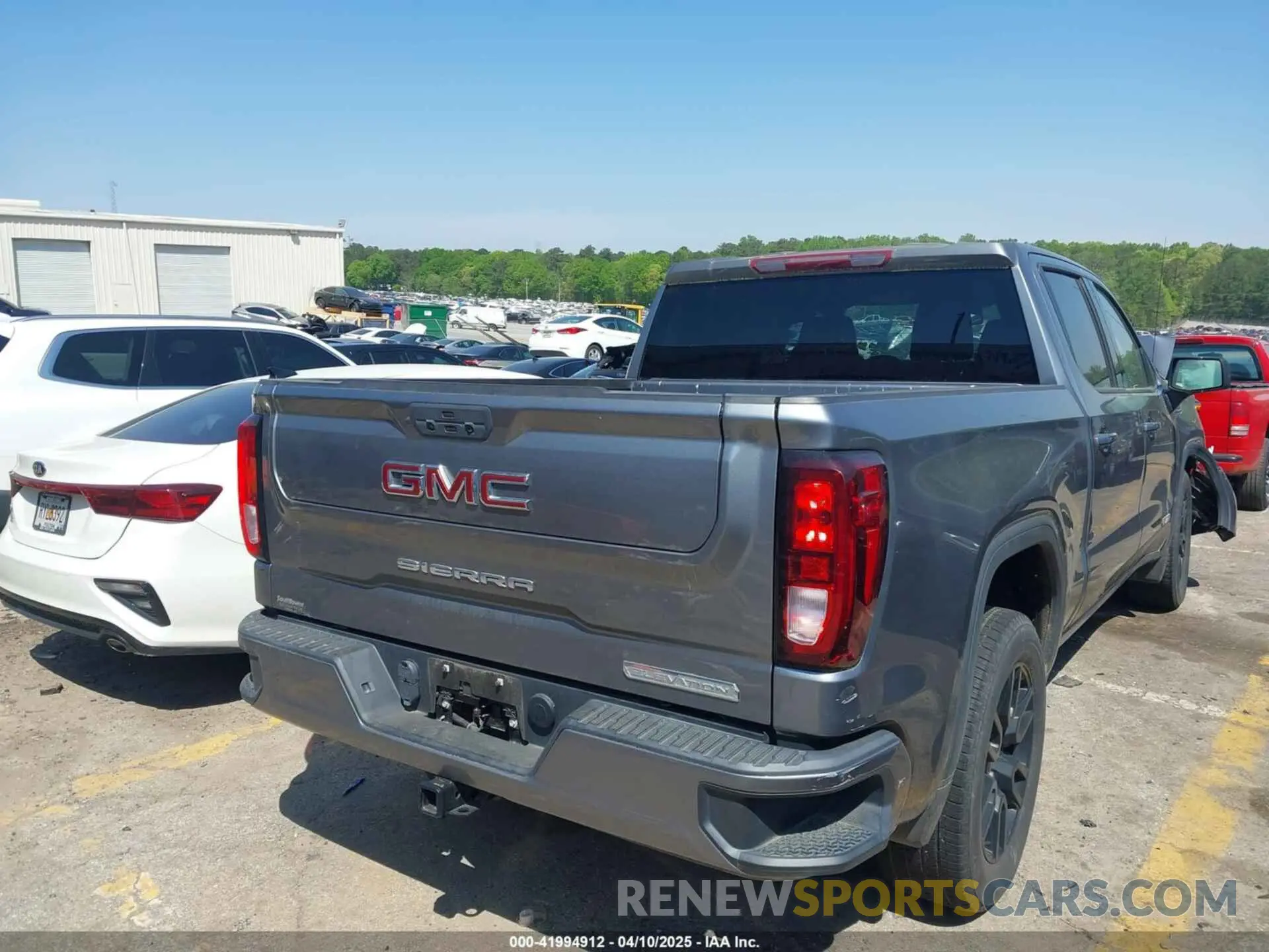 4 fotografías del automóvil dañado 3GTP8CEK1MG398906 GMC SIERRA 1500 2021