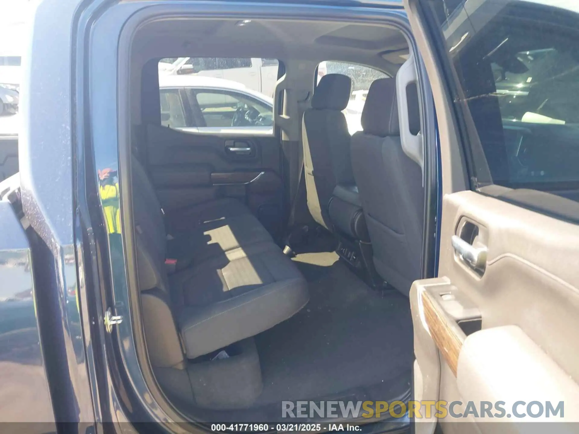 8 fotografías del automóvil dañado 3GTP9CEK8MG482718 GMC SIERRA 1500 2021