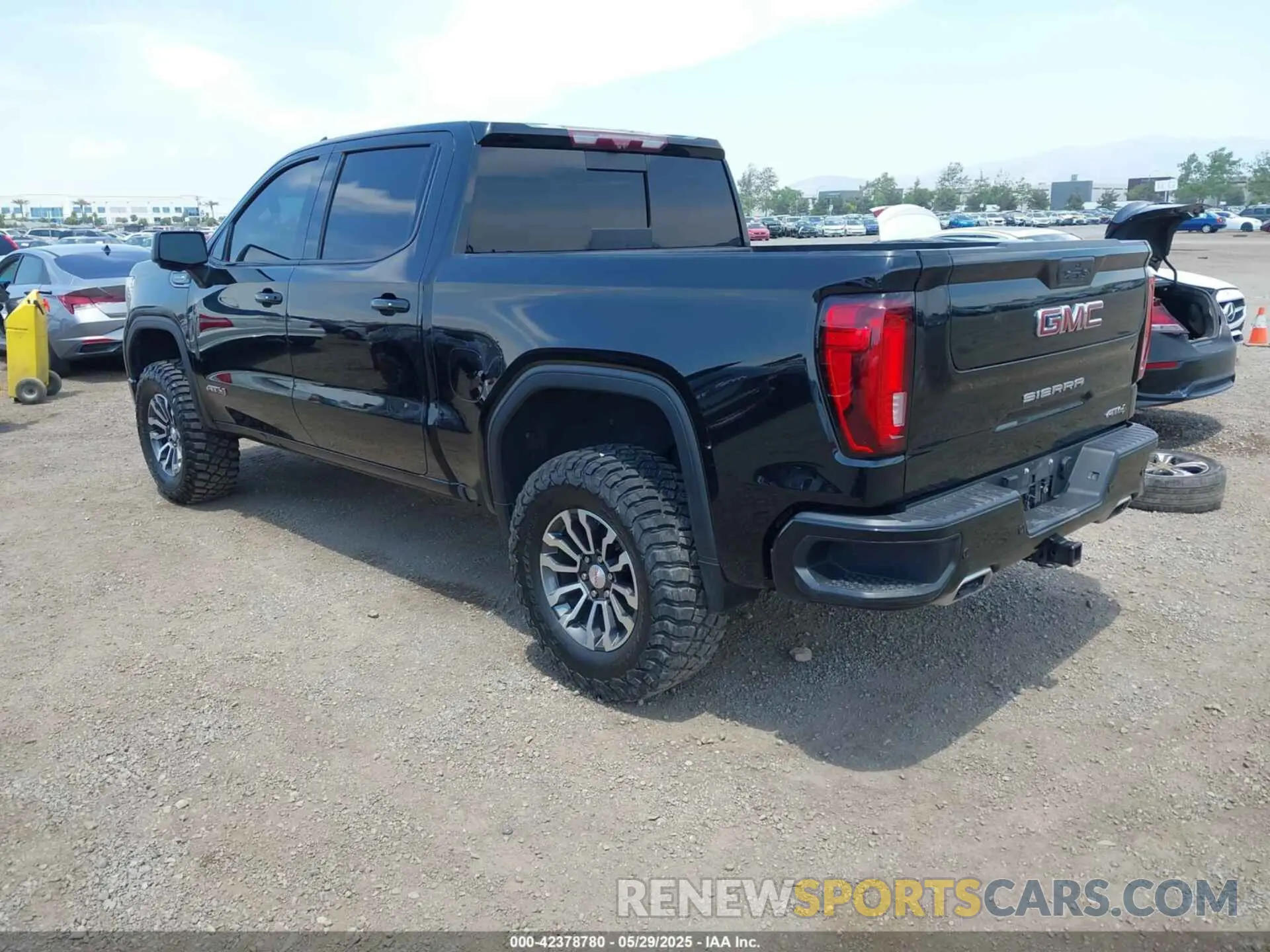 3 fotografías del automóvil dañado 3GTP9EED3MG255594 GMC SIERRA 1500 2021