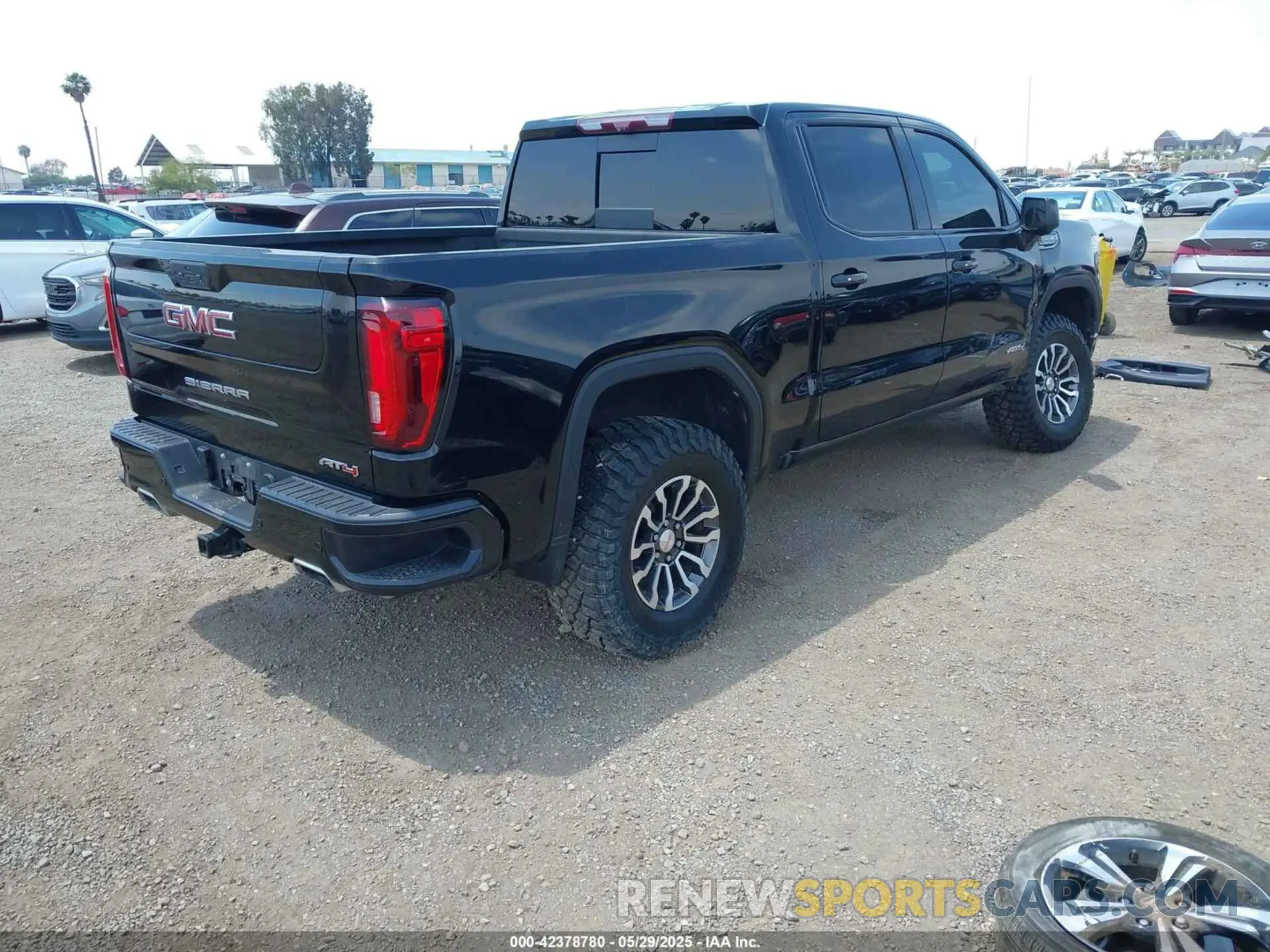 4 fotografías del automóvil dañado 3GTP9EED3MG255594 GMC SIERRA 1500 2021