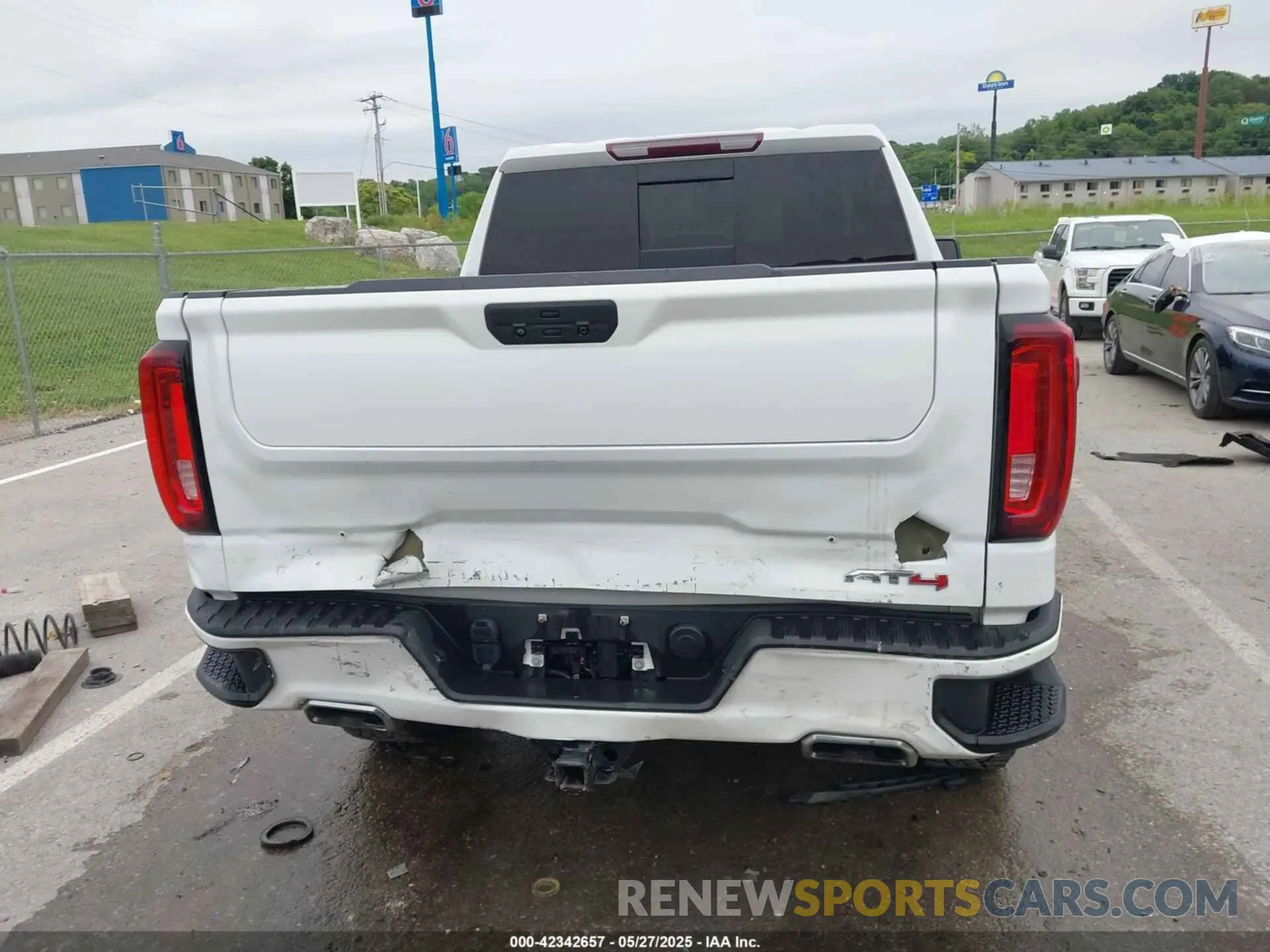 16 fotografías del automóvil dañado 3GTP9EED4MG390227 GMC SIERRA 1500 2021