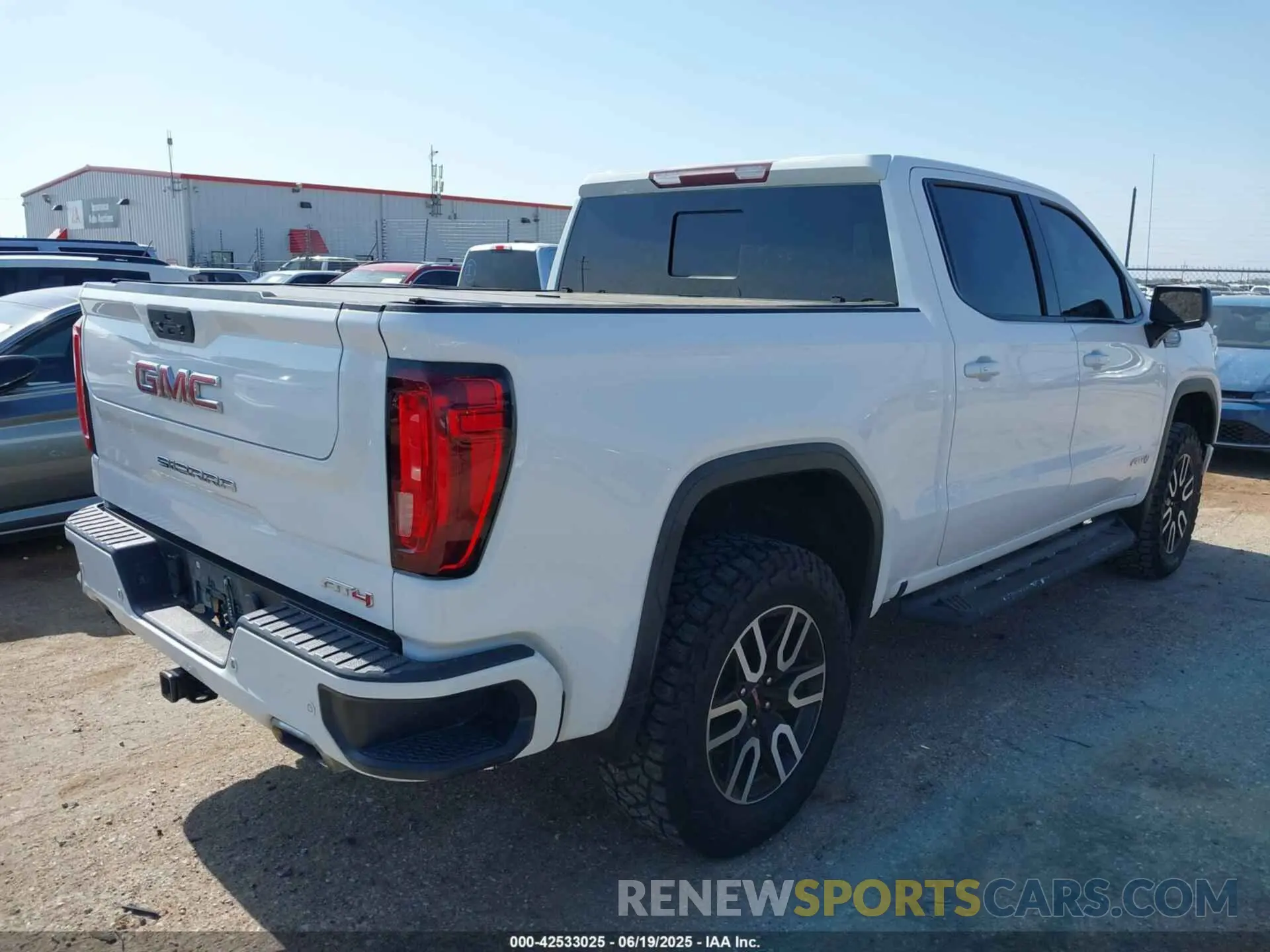 4 fotografías del automóvil dañado 3GTP9EED6MG183046 GMC SIERRA 1500 2021