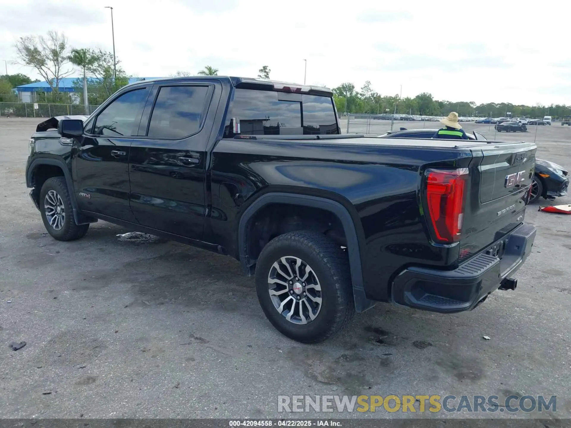3 fotografías del automóvil dañado 3GTP9EEL6MG296549 GMC SIERRA 1500 2021
