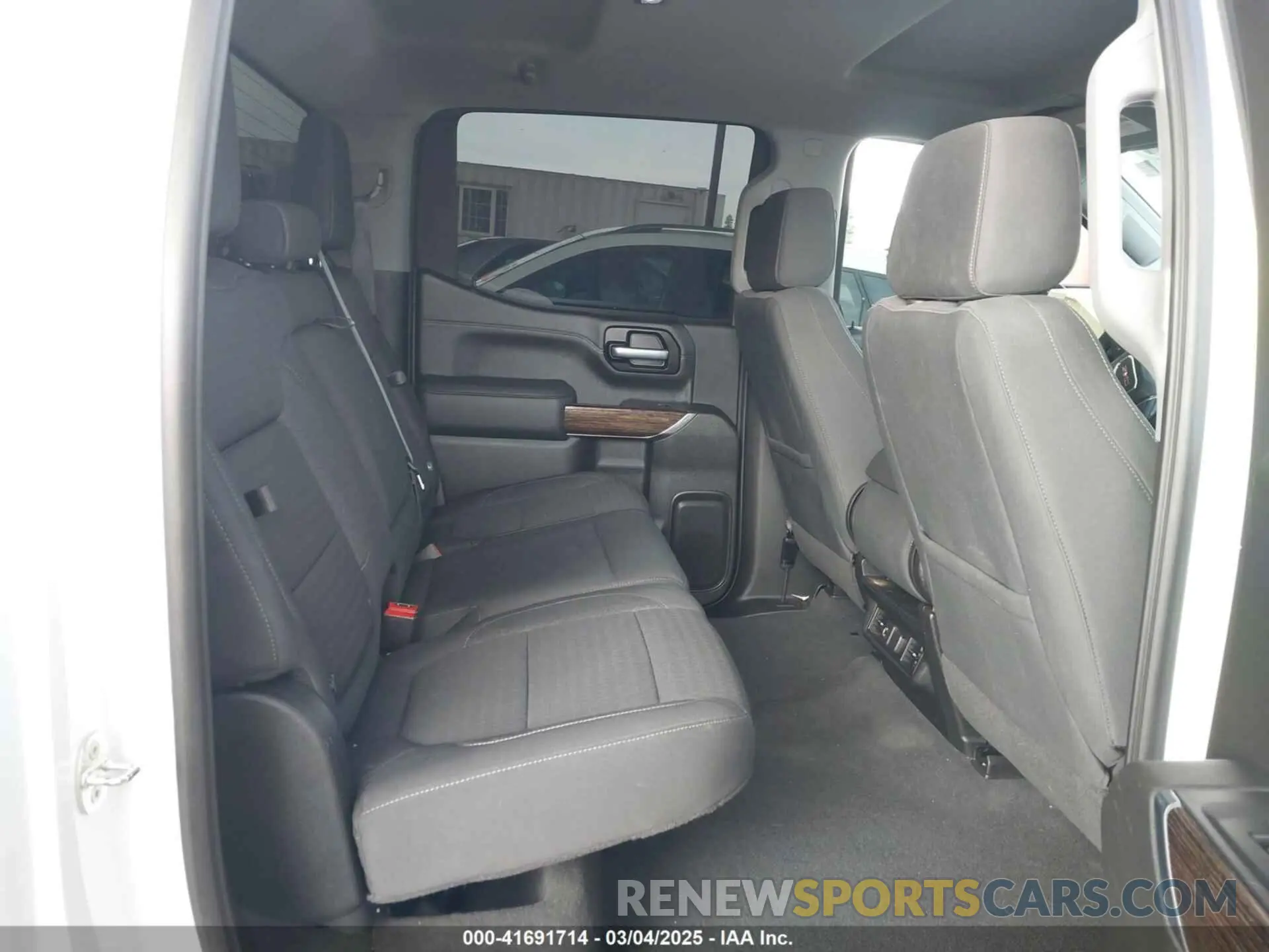 8 fotografías del automóvil dañado 3GTU9CED5MG236469 GMC SIERRA 1500 2021