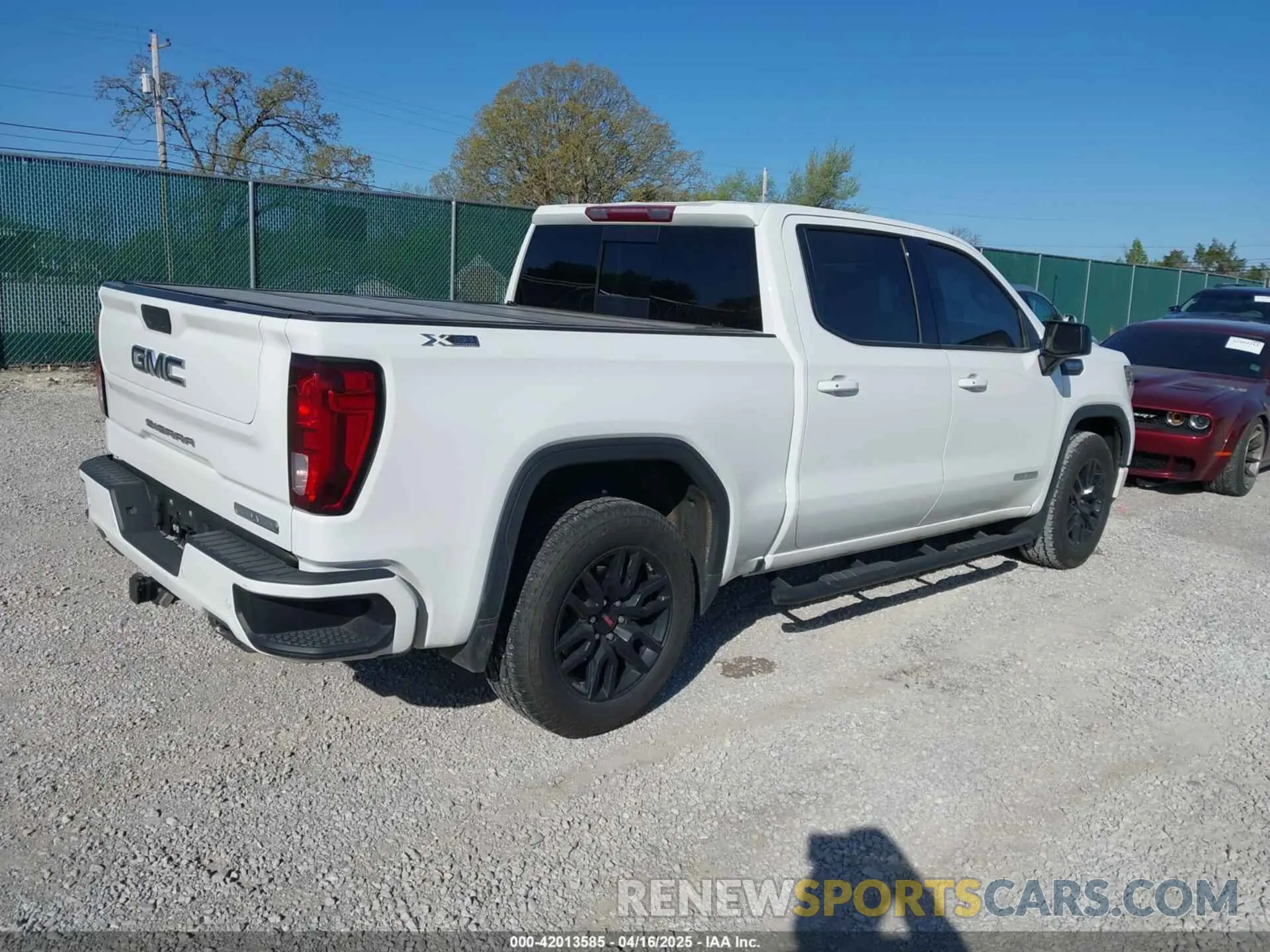 4 fotografías del automóvil dañado 3GTU9CED7MG289092 GMC SIERRA 1500 2021