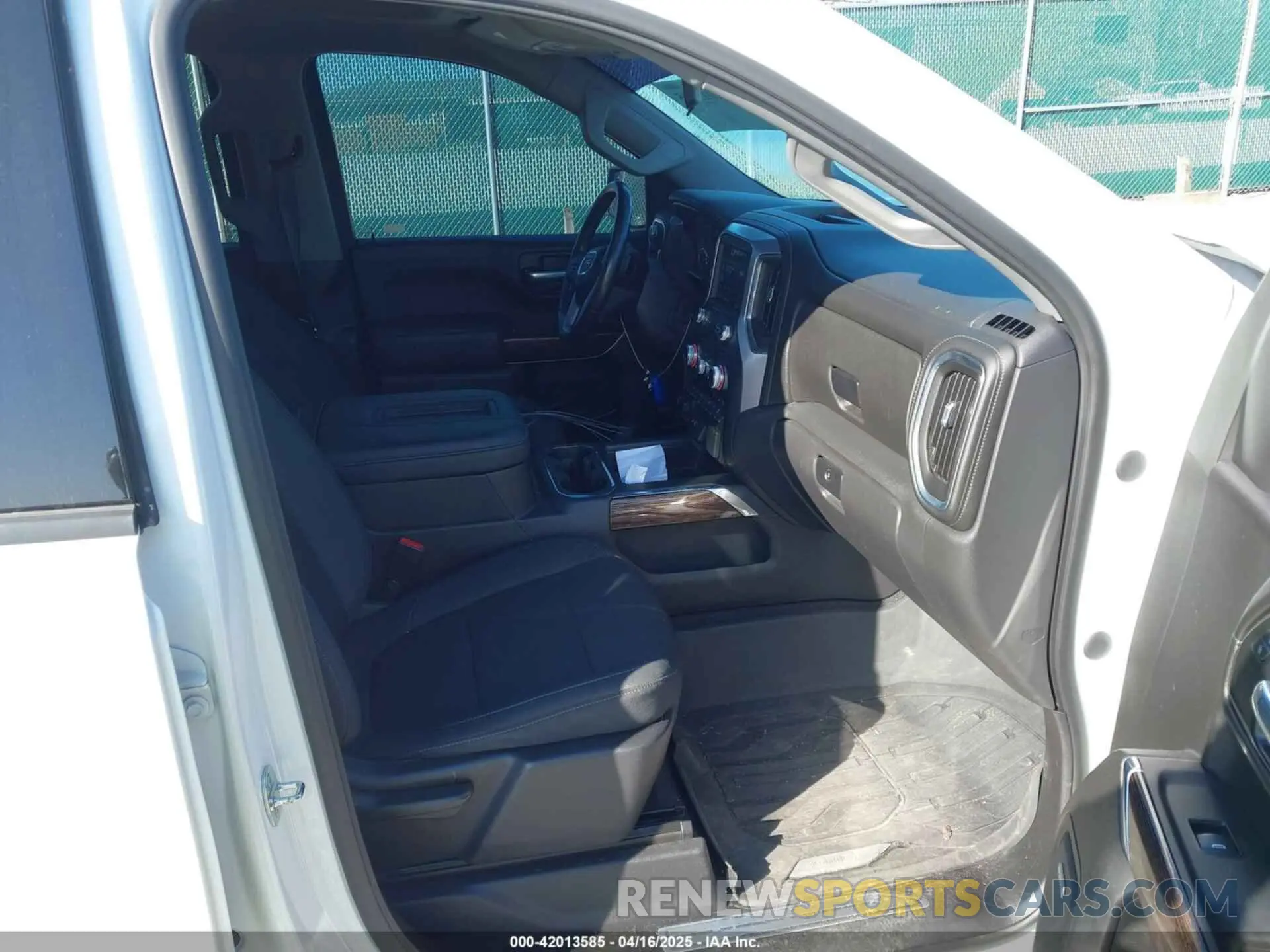 5 fotografías del automóvil dañado 3GTU9CED7MG289092 GMC SIERRA 1500 2021