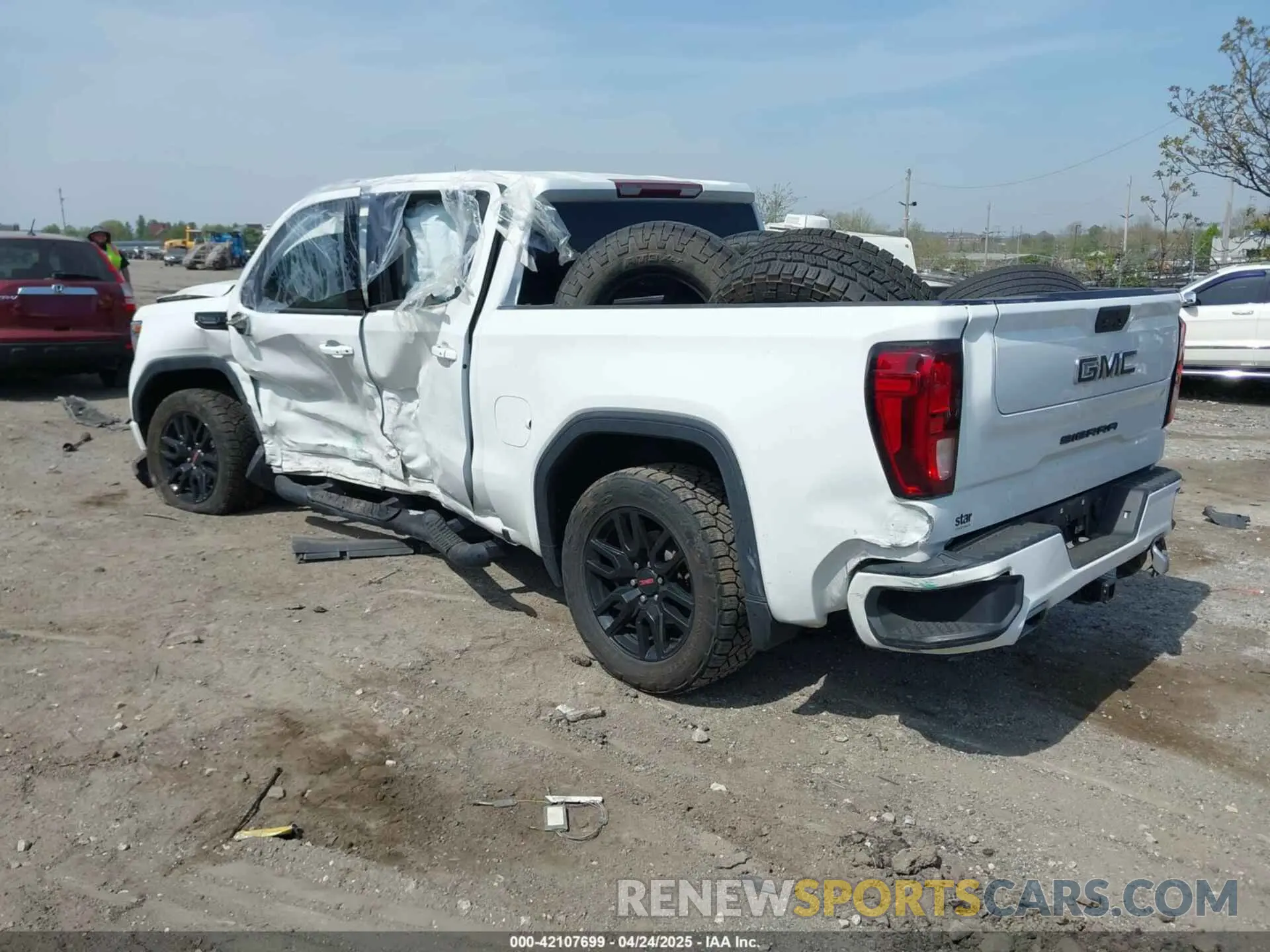 3 fotografías del automóvil dañado 3GTU9CET8MG410025 GMC SIERRA 1500 2021