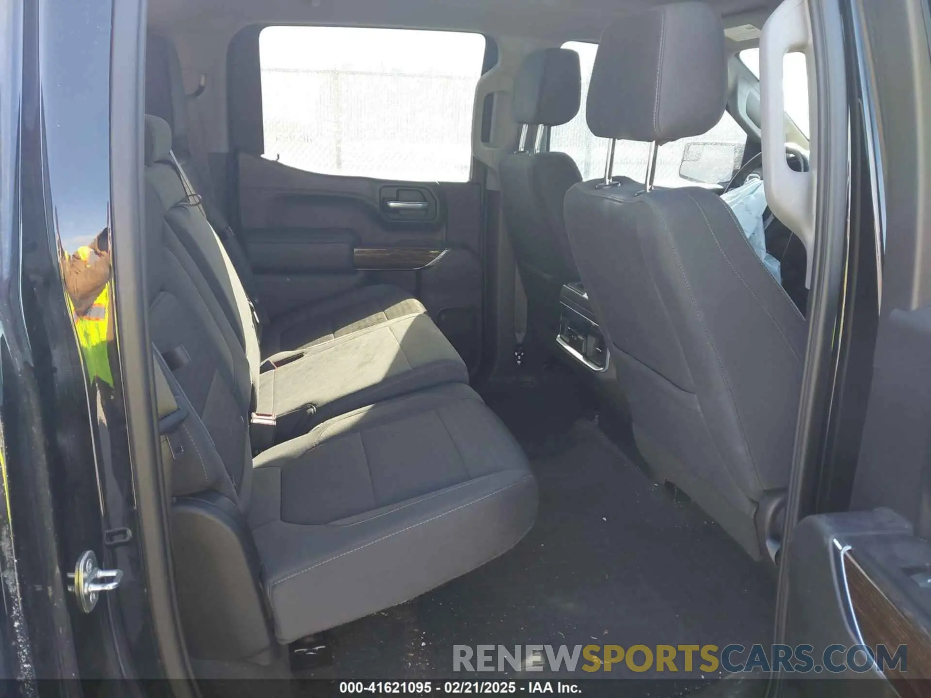 8 fotografías del automóvil dañado 3GTU9CET9MG315442 GMC SIERRA 1500 2021