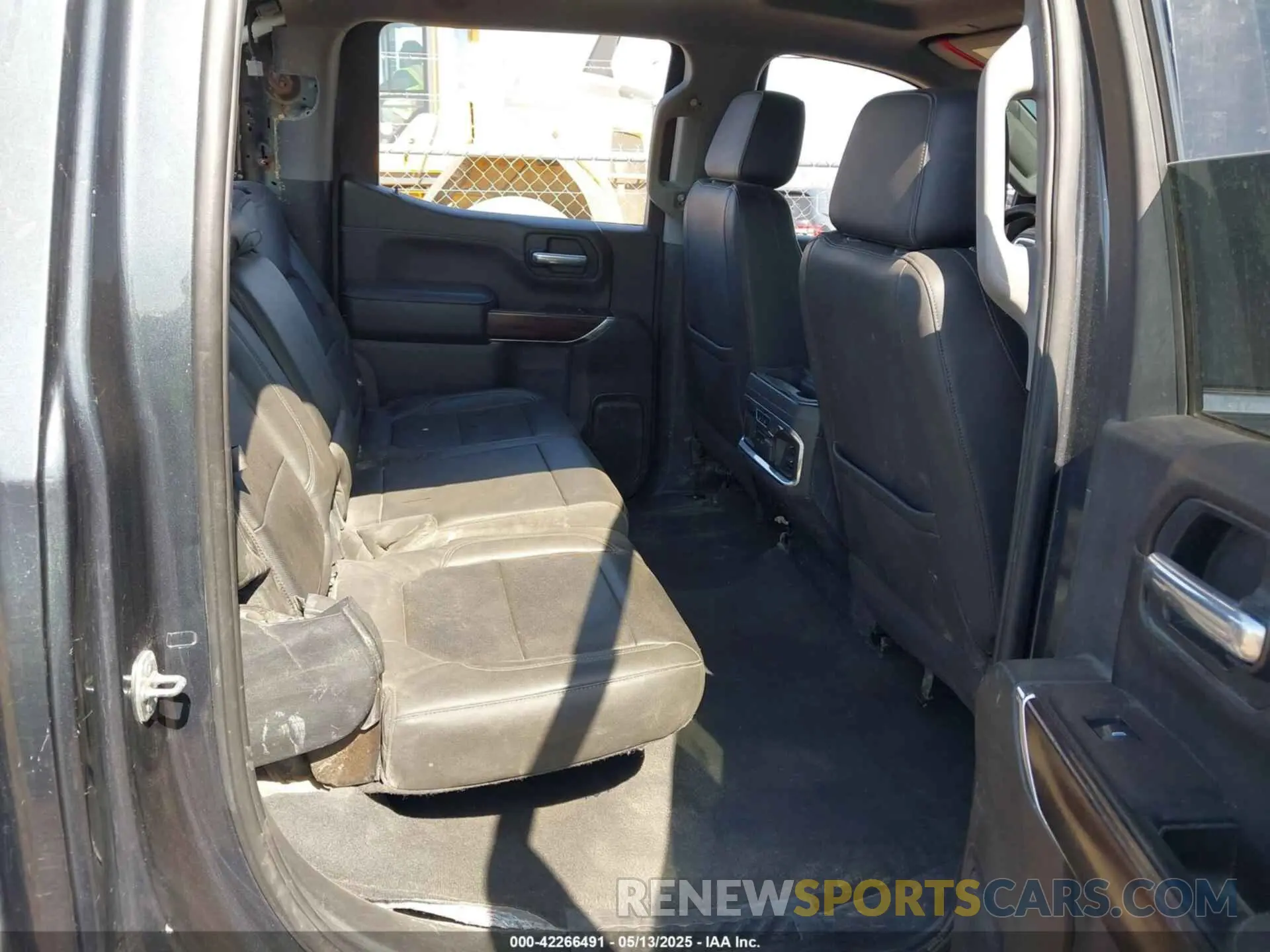 8 fotografías del automóvil dañado 3GTU9DED4MG127507 GMC SIERRA 1500 2021