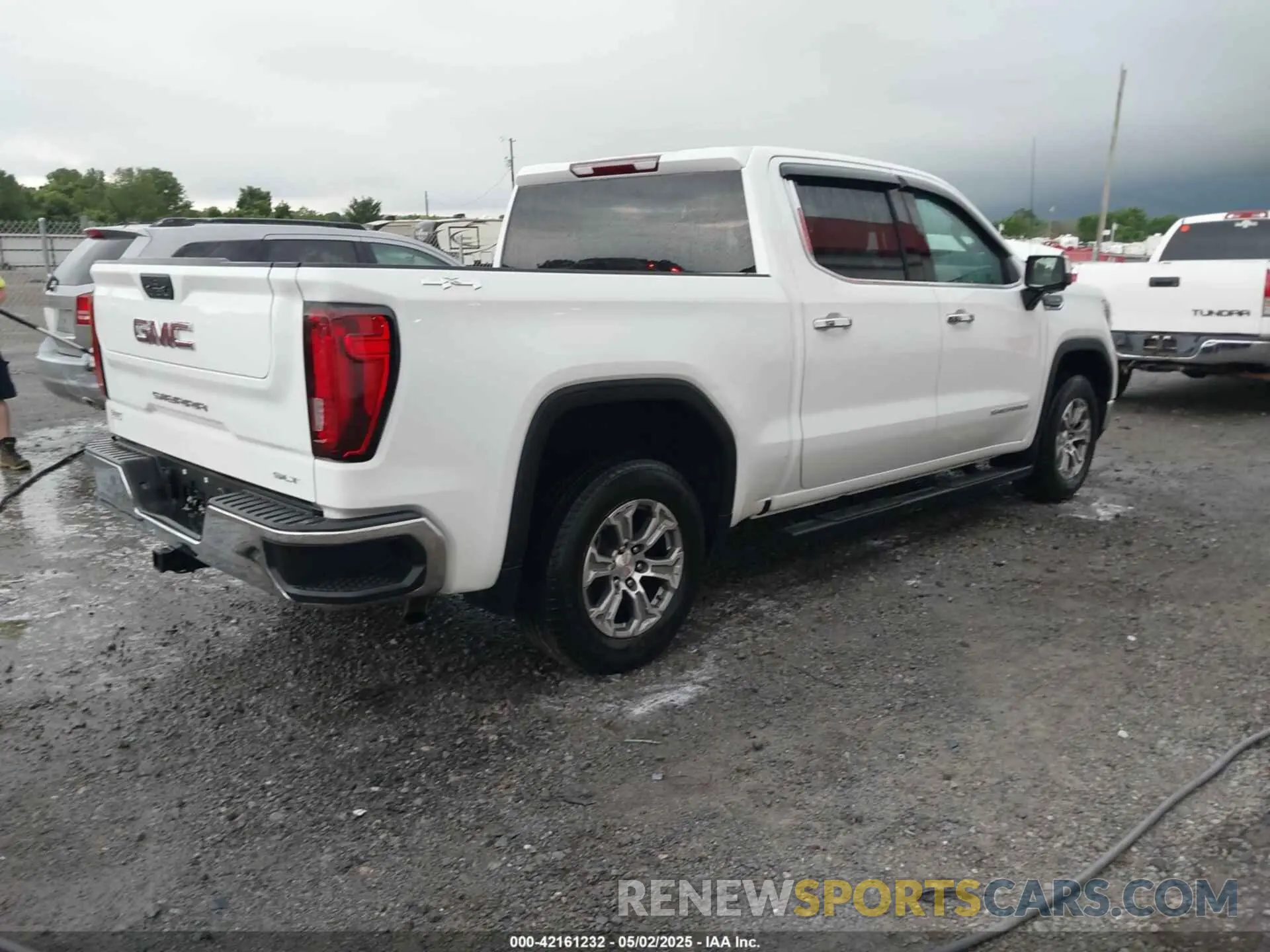 4 fotografías del automóvil dañado 3GTU9DED4MG261384 GMC SIERRA 1500 2021