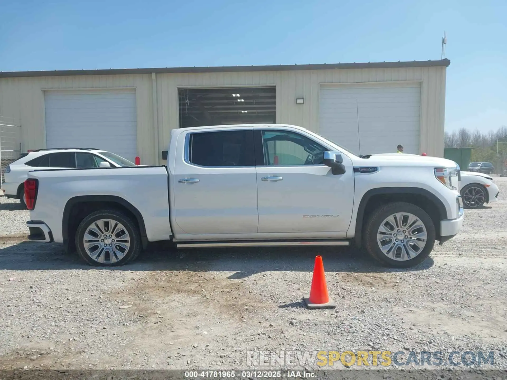 13 fotografías del automóvil dañado 3GTU9FEL6MG344432 GMC SIERRA 1500 2021