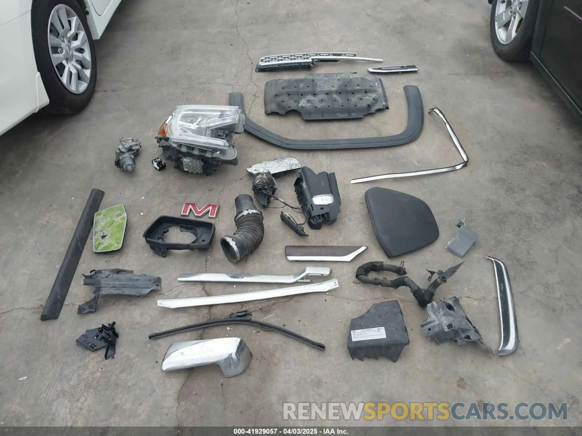 11 fotografías del automóvil dañado 3GTU9FET0MG437706 GMC SIERRA 1500 2021