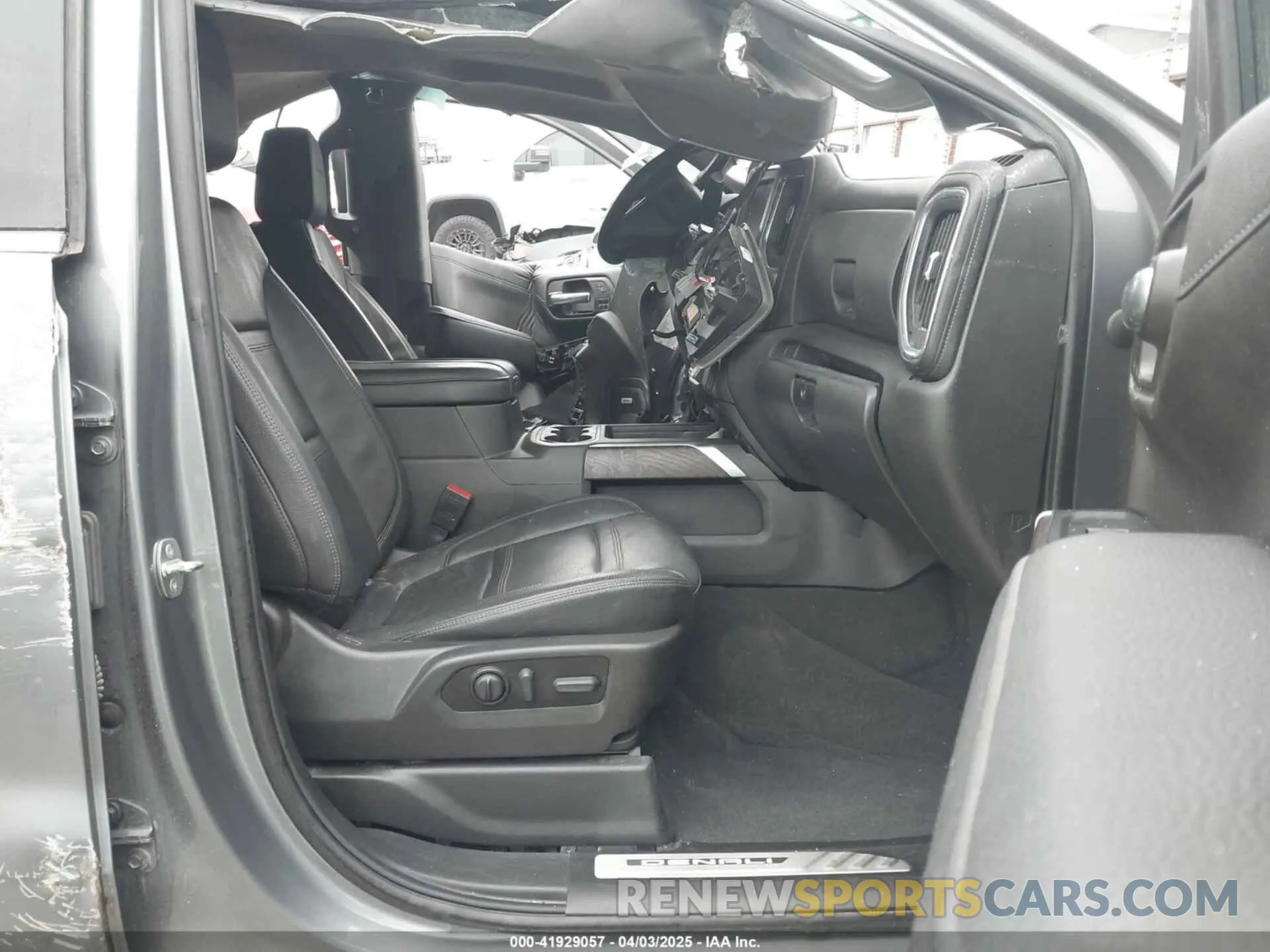 5 fotografías del automóvil dañado 3GTU9FET0MG437706 GMC SIERRA 1500 2021