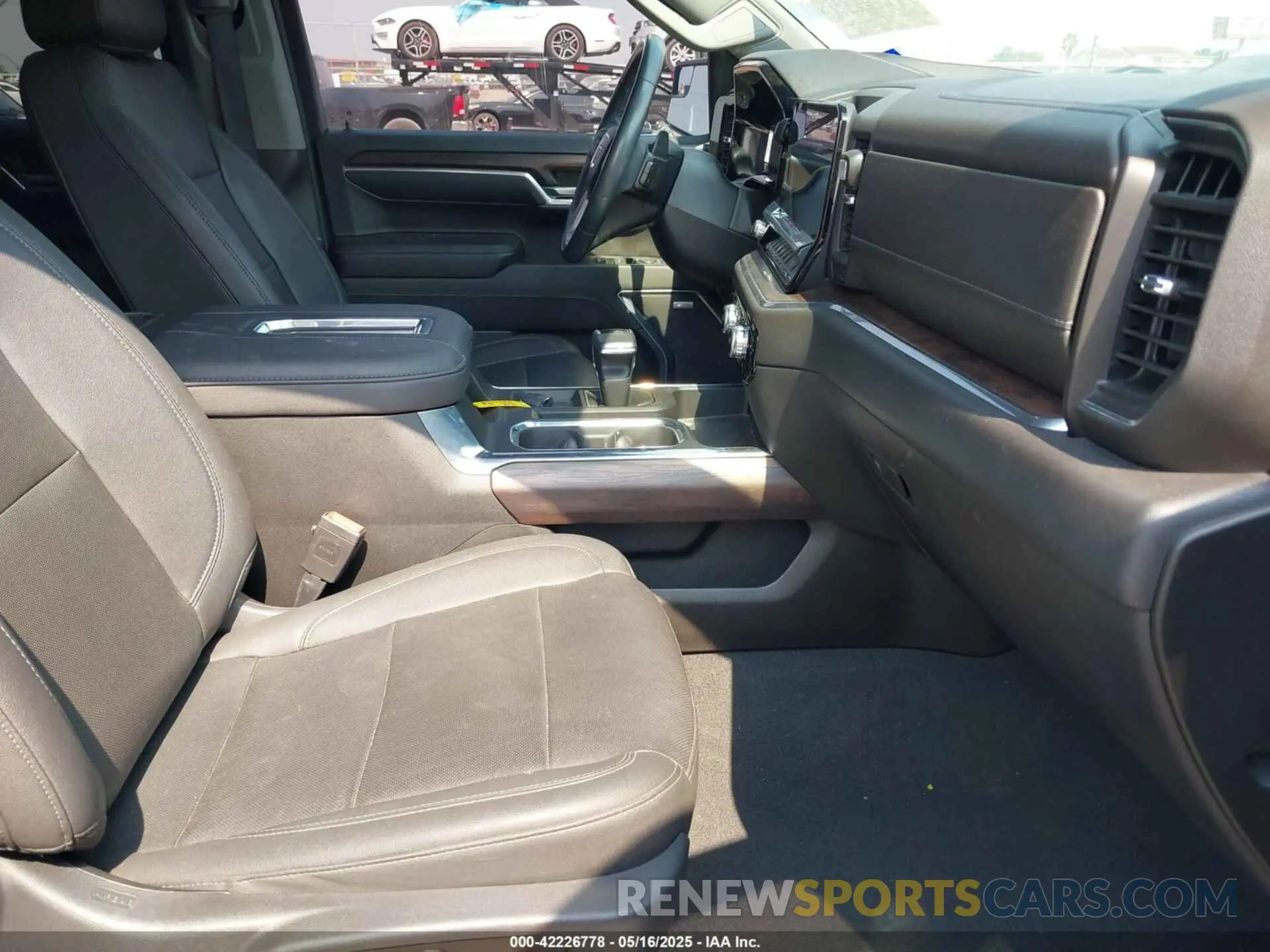 5 fotografías del automóvil dañado 1GTUUDED1NZ646000 GMC SIERRA 1500 2022