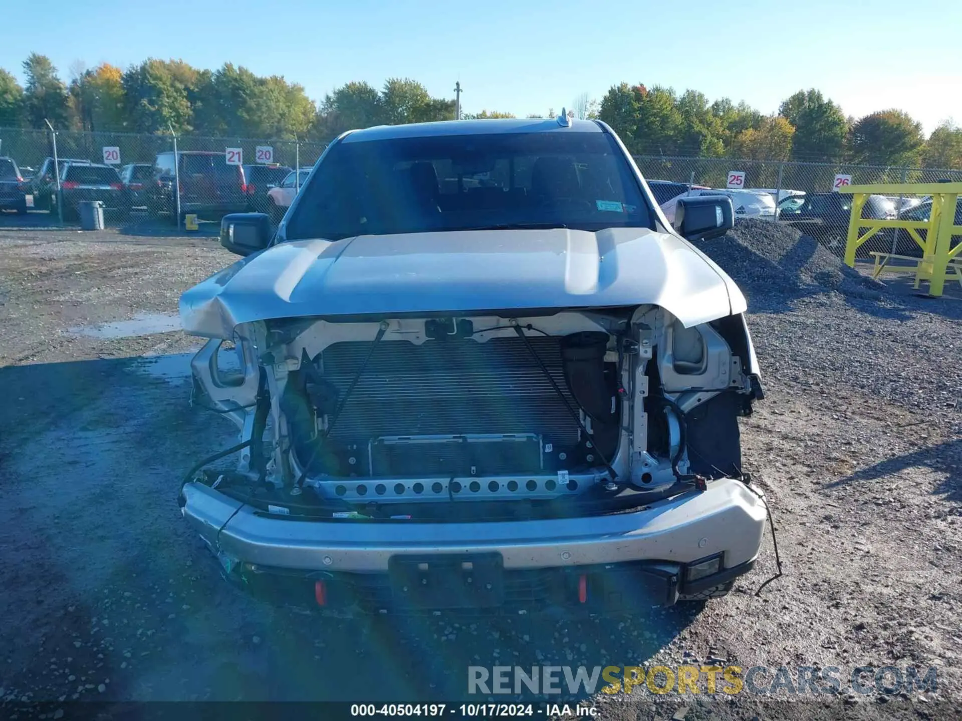 13 fotografías del automóvil dañado 1GTUUEET5NZ554403 GMC SIERRA 1500 2022