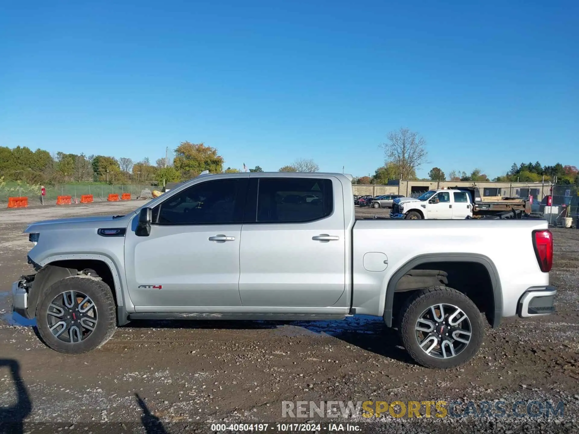 15 fotografías del automóvil dañado 1GTUUEET5NZ554403 GMC SIERRA 1500 2022