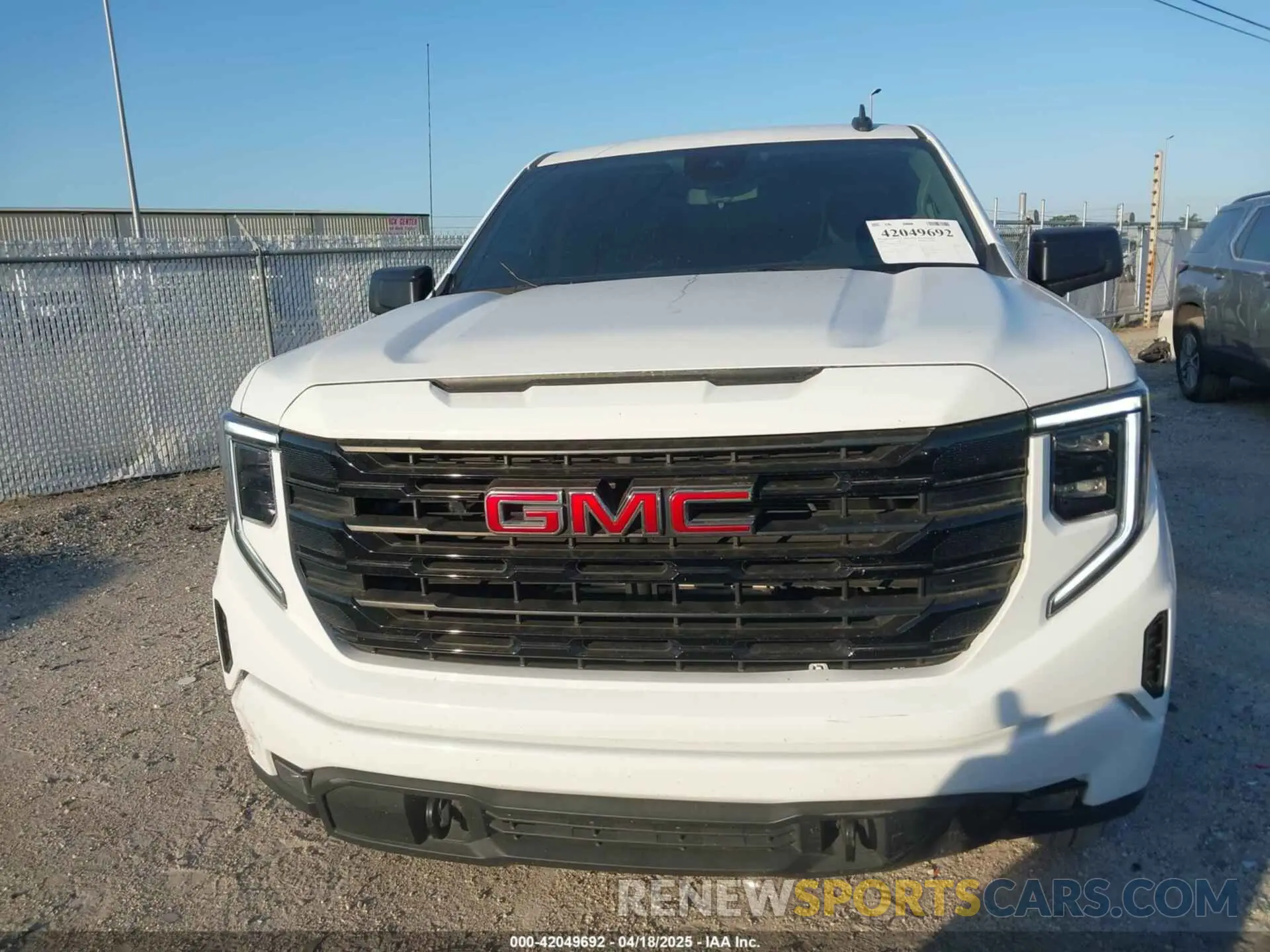 12 fotografías del automóvil dañado 3GTPHCEK6NG615092 GMC SIERRA 1500 2022