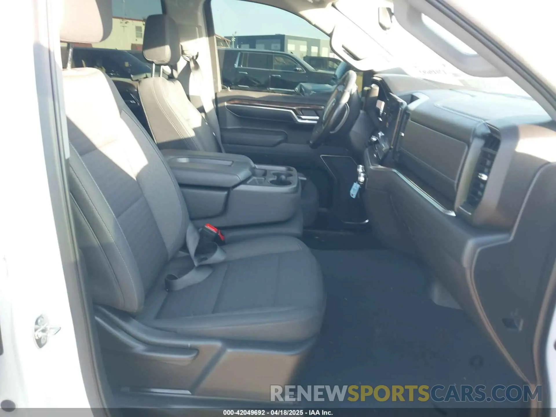 5 fotografías del automóvil dañado 3GTPHCEK6NG615092 GMC SIERRA 1500 2022
