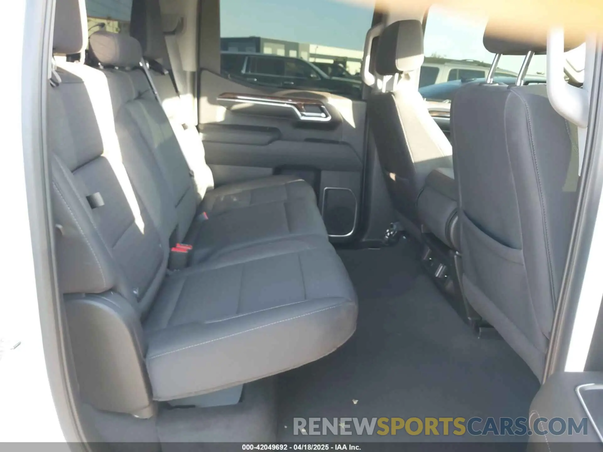 8 fotografías del automóvil dañado 3GTPHCEK6NG615092 GMC SIERRA 1500 2022