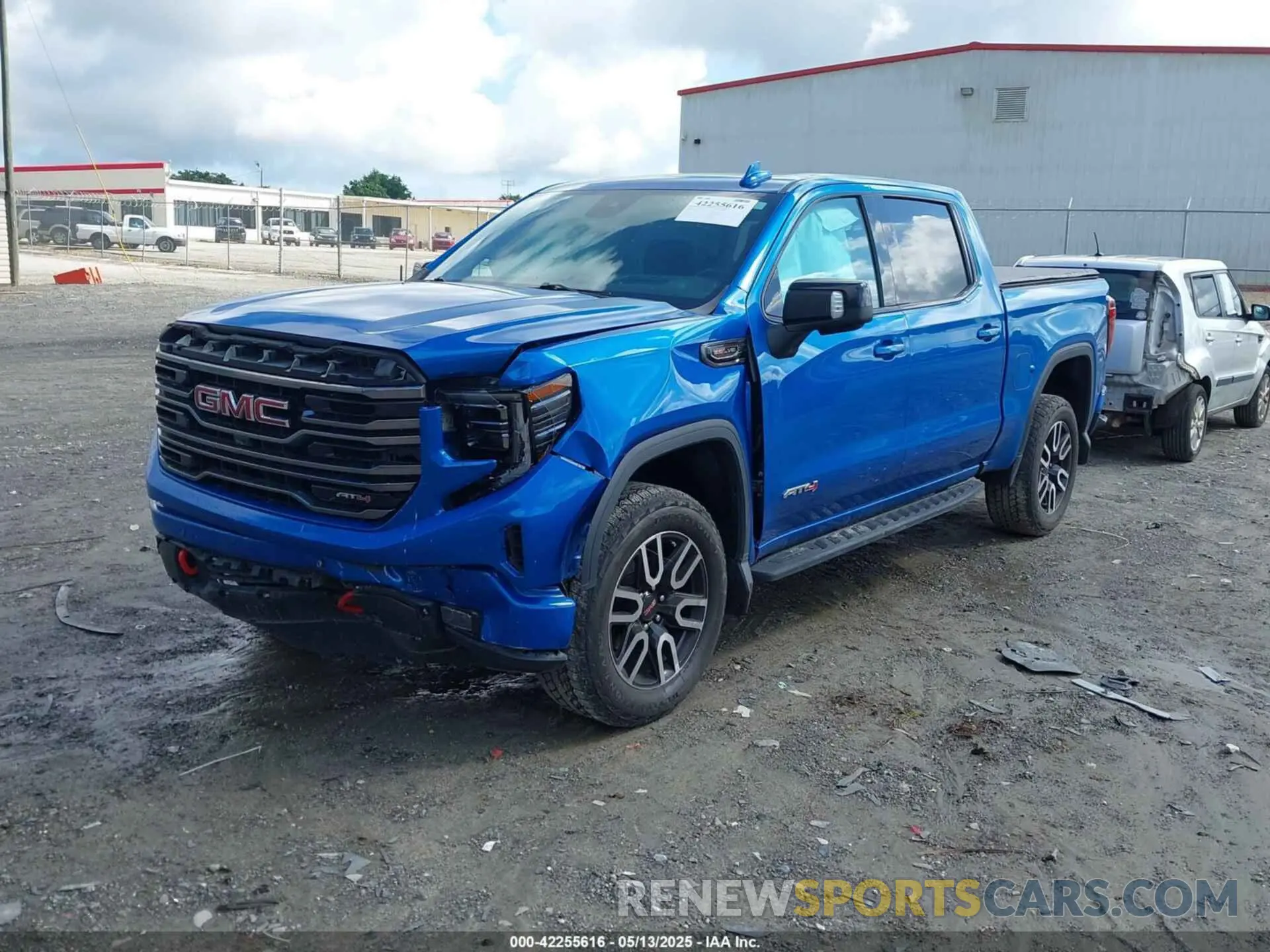 2 fotografías del automóvil dañado 3GTPUEEL2NG512820 GMC SIERRA 1500 2022