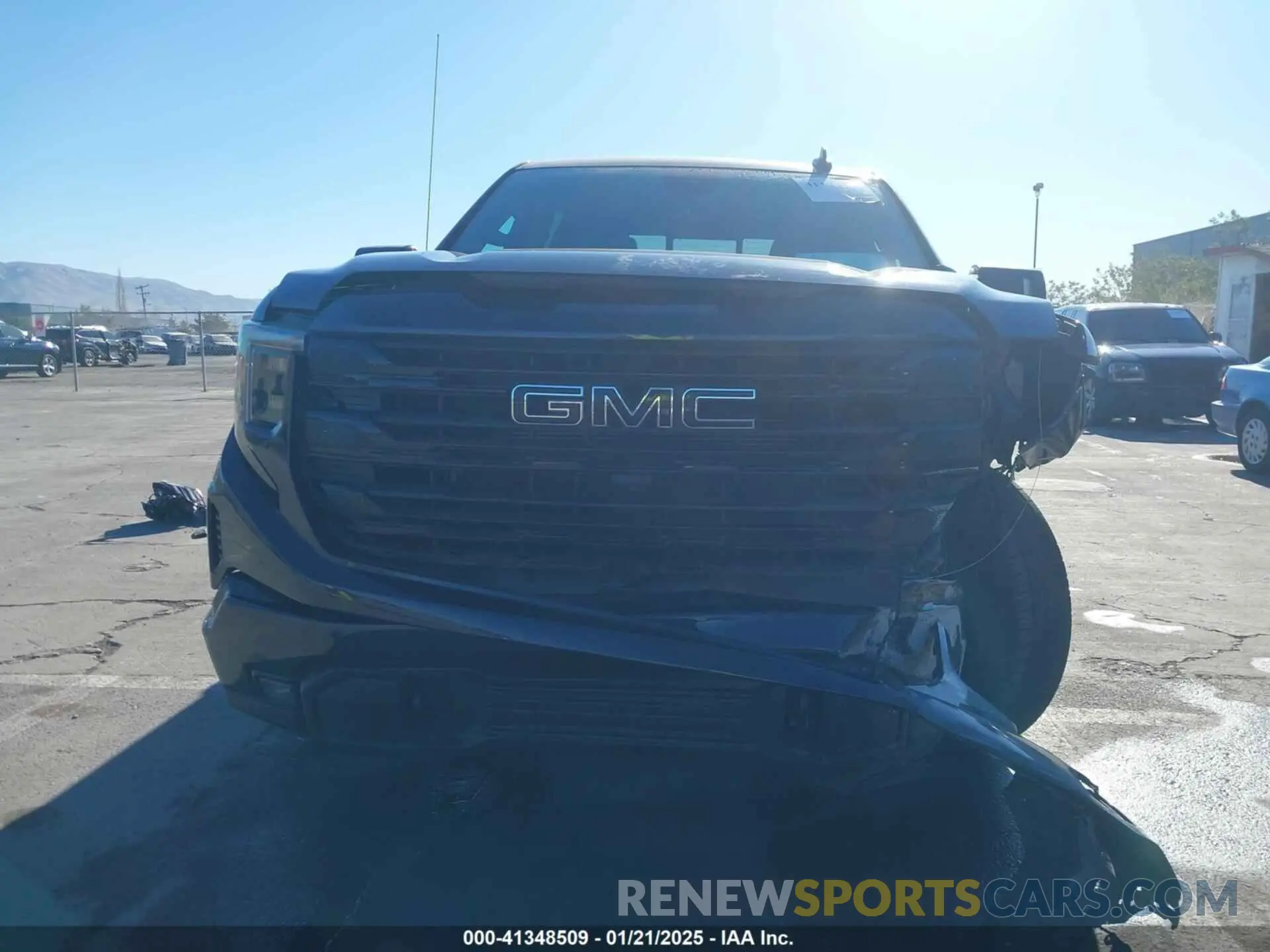 13 fotografías del automóvil dañado 3GTUUCED1NG641213 GMC SIERRA 1500 2022
