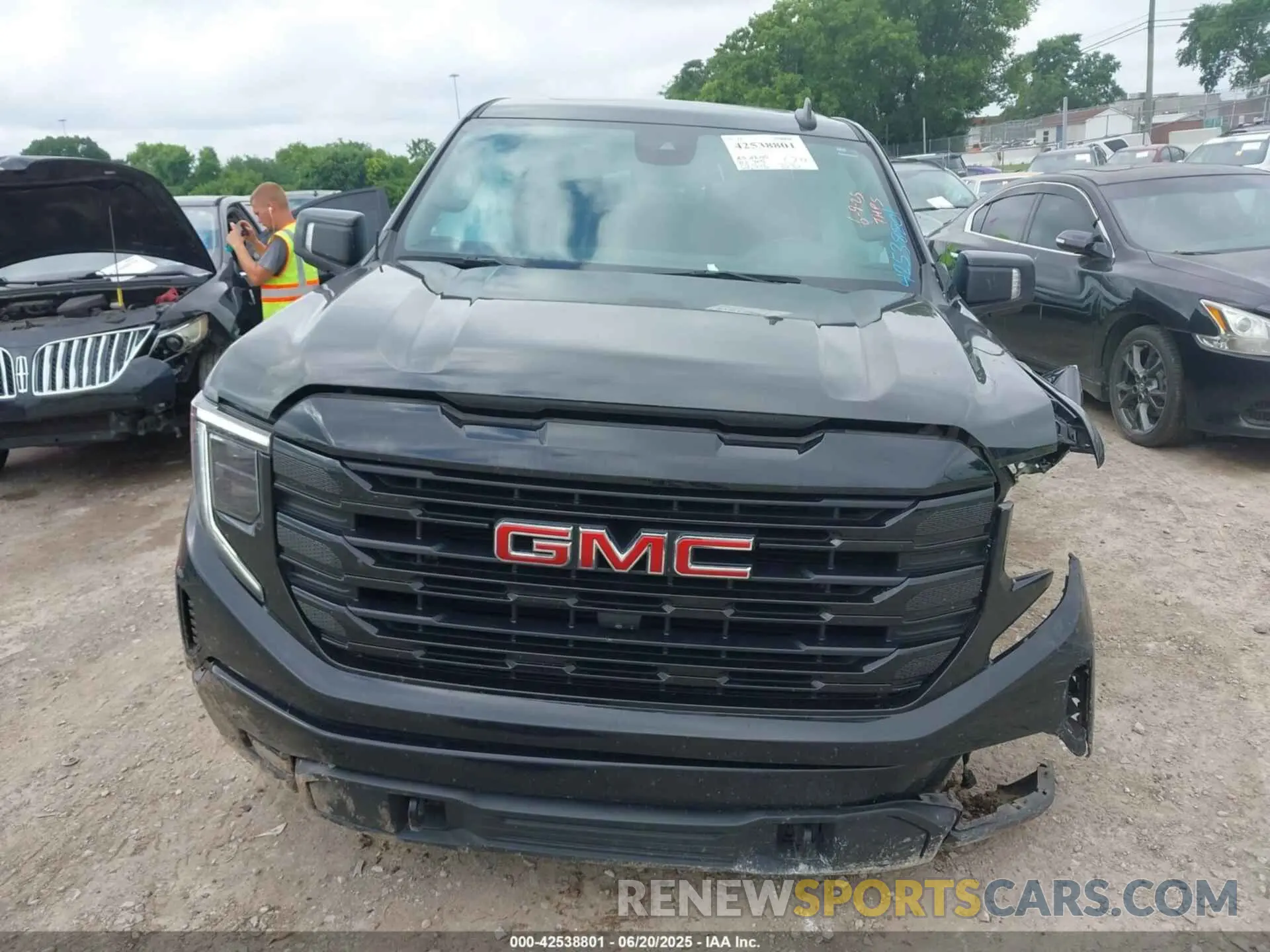 12 fotografías del automóvil dañado 3GTUUCED4NG609680 GMC SIERRA 1500 2022