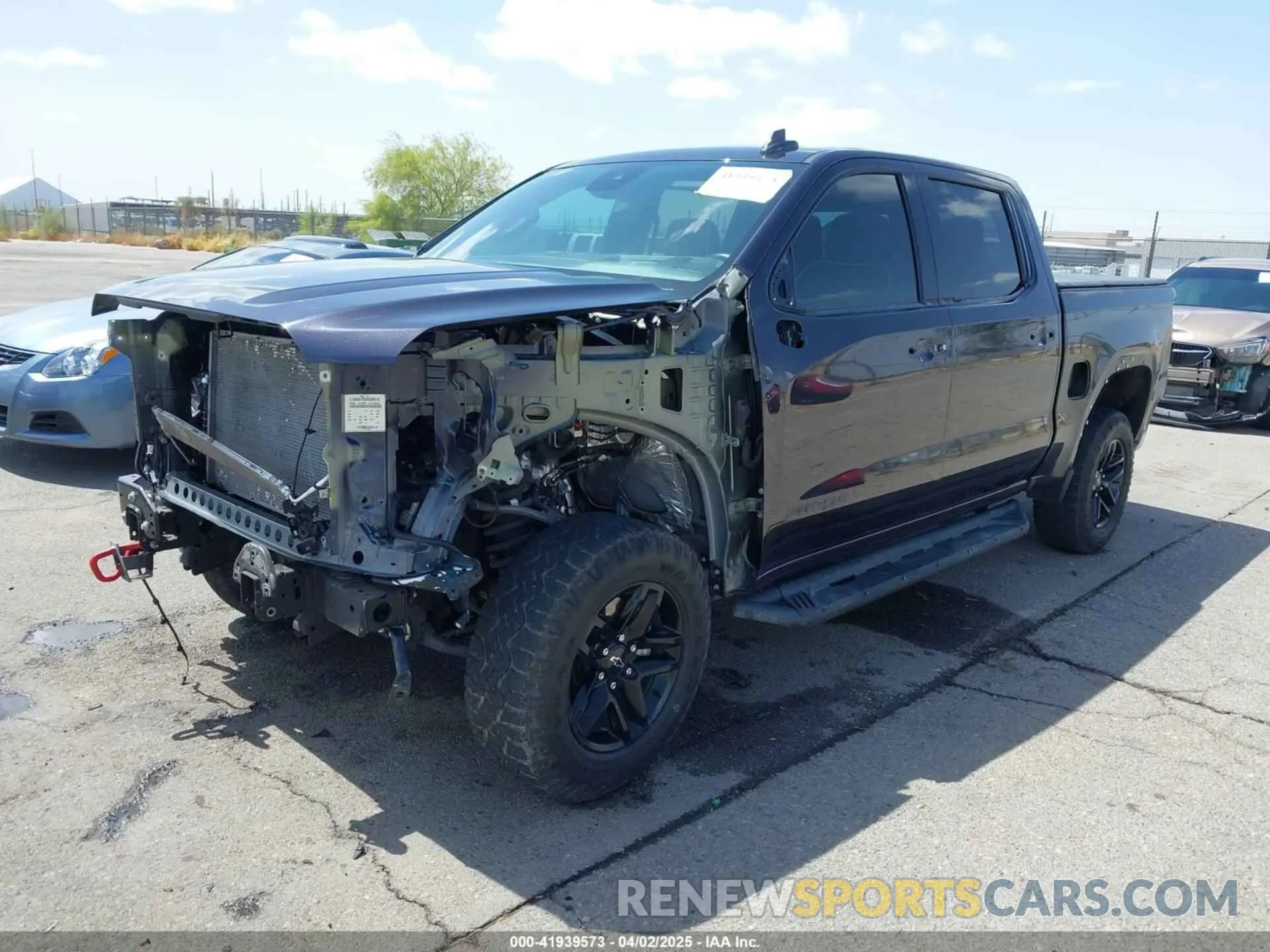 2 fotografías del automóvil dañado 3GTUUFEL4NG623569 GMC SIERRA 1500 2022