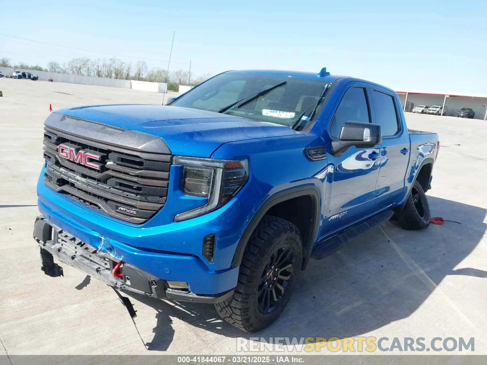 2 fotografías del automóvil dañado 3GTUUFELXNG669794 GMC SIERRA 1500 2022