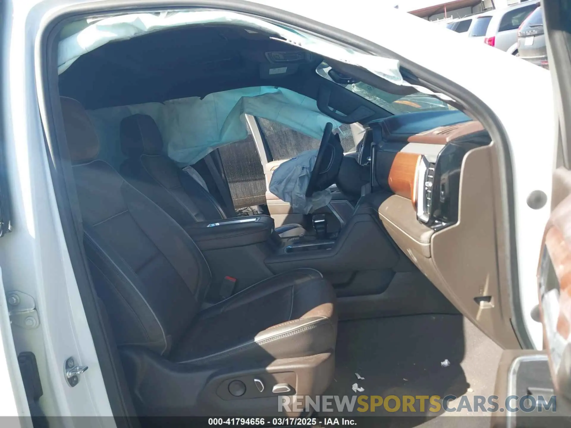 5 fotografías del automóvil dañado 3GTUUGED3NG682482 GMC SIERRA 1500 2022