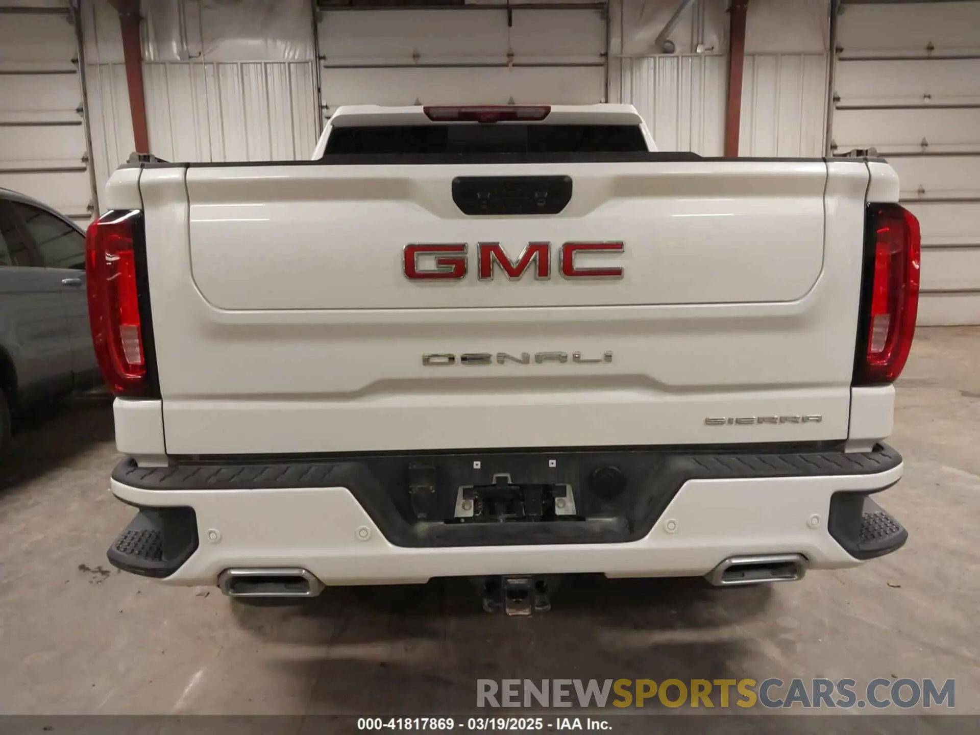 17 fotografías del automóvil dañado 3GTUUGET4NG616787 GMC SIERRA 1500 2022