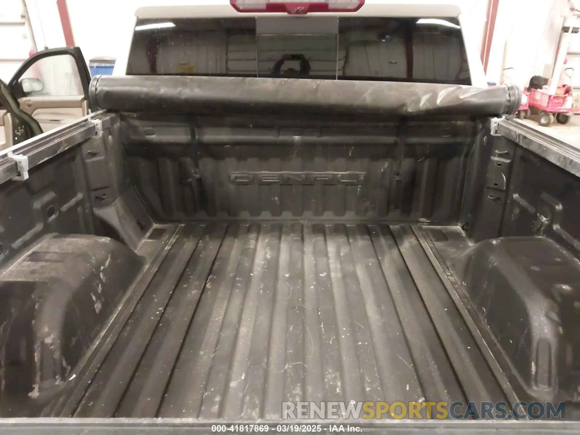 18 fotografías del automóvil dañado 3GTUUGET4NG616787 GMC SIERRA 1500 2022