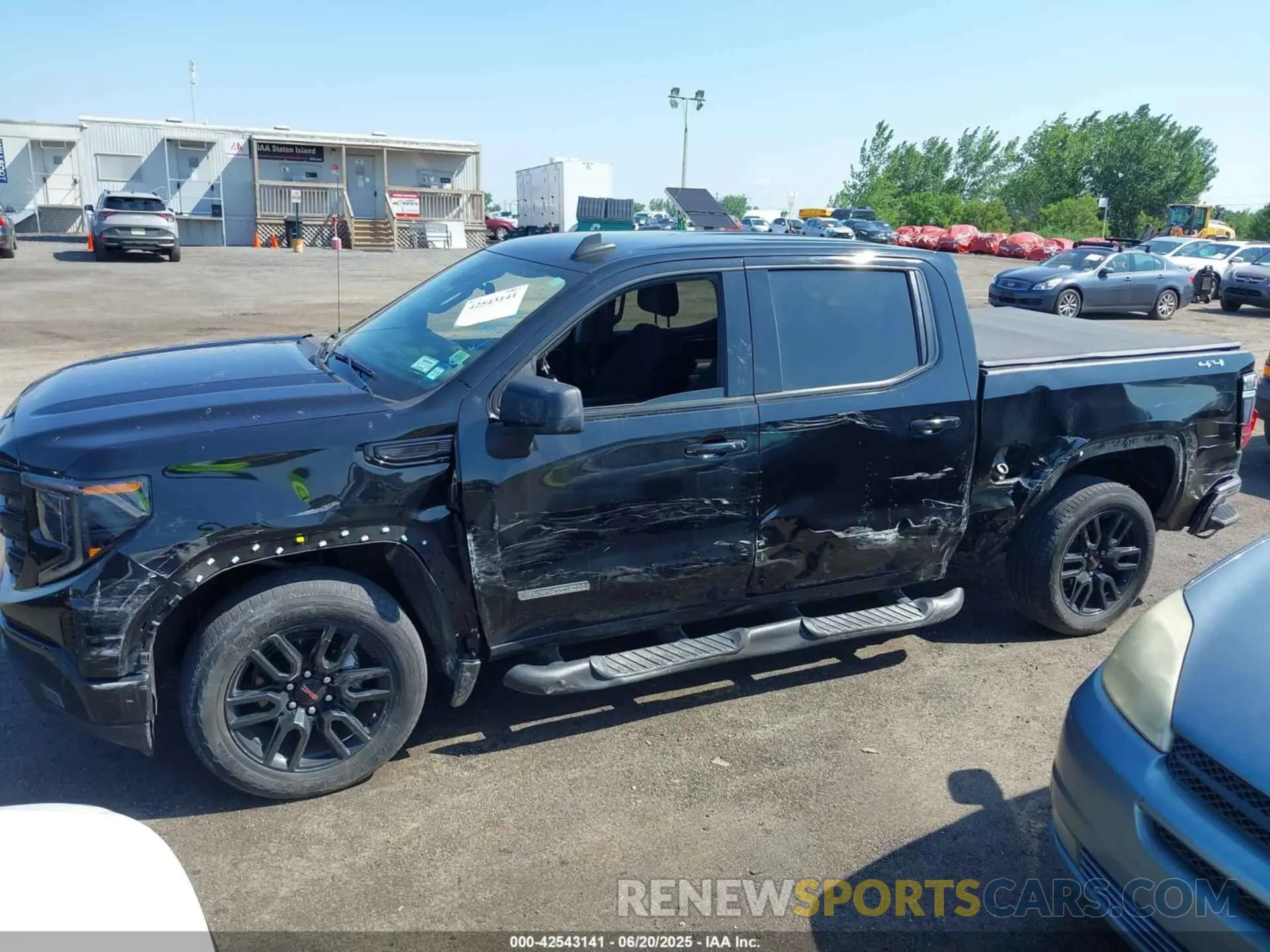 14 fotografías del automóvil dañado 1GTPUCEK7PZ169758 GMC SIERRA 1500 2023