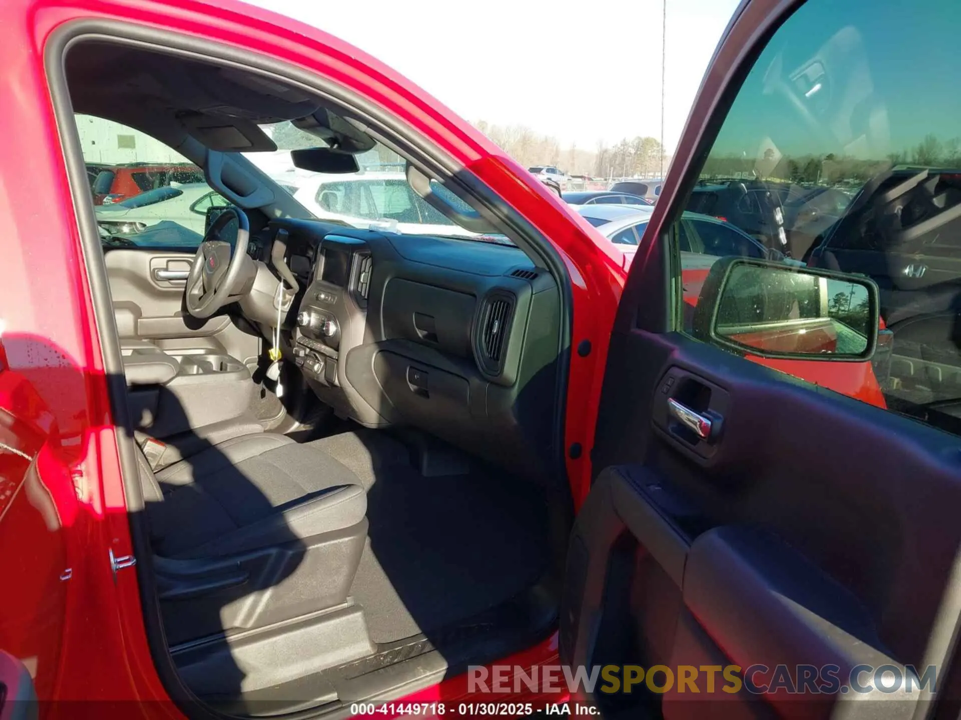 5 fotografías del automóvil dañado 1GTRUAED0PZ278173 GMC SIERRA 1500 2023