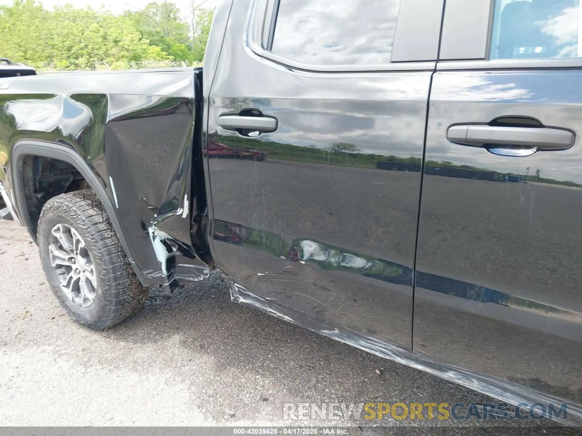 6 fotografías del automóvil dañado 1GTRUAED8PZ274243 GMC SIERRA 1500 2023