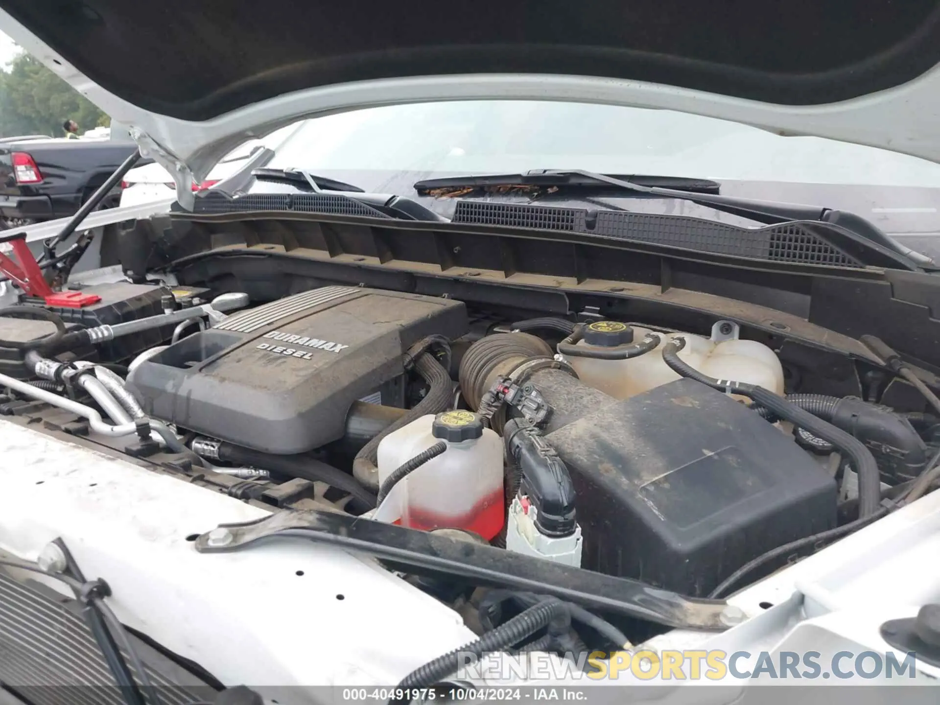 10 fotografías del automóvil dañado 1GTUUBE84PZ327510 GMC SIERRA 1500 2023