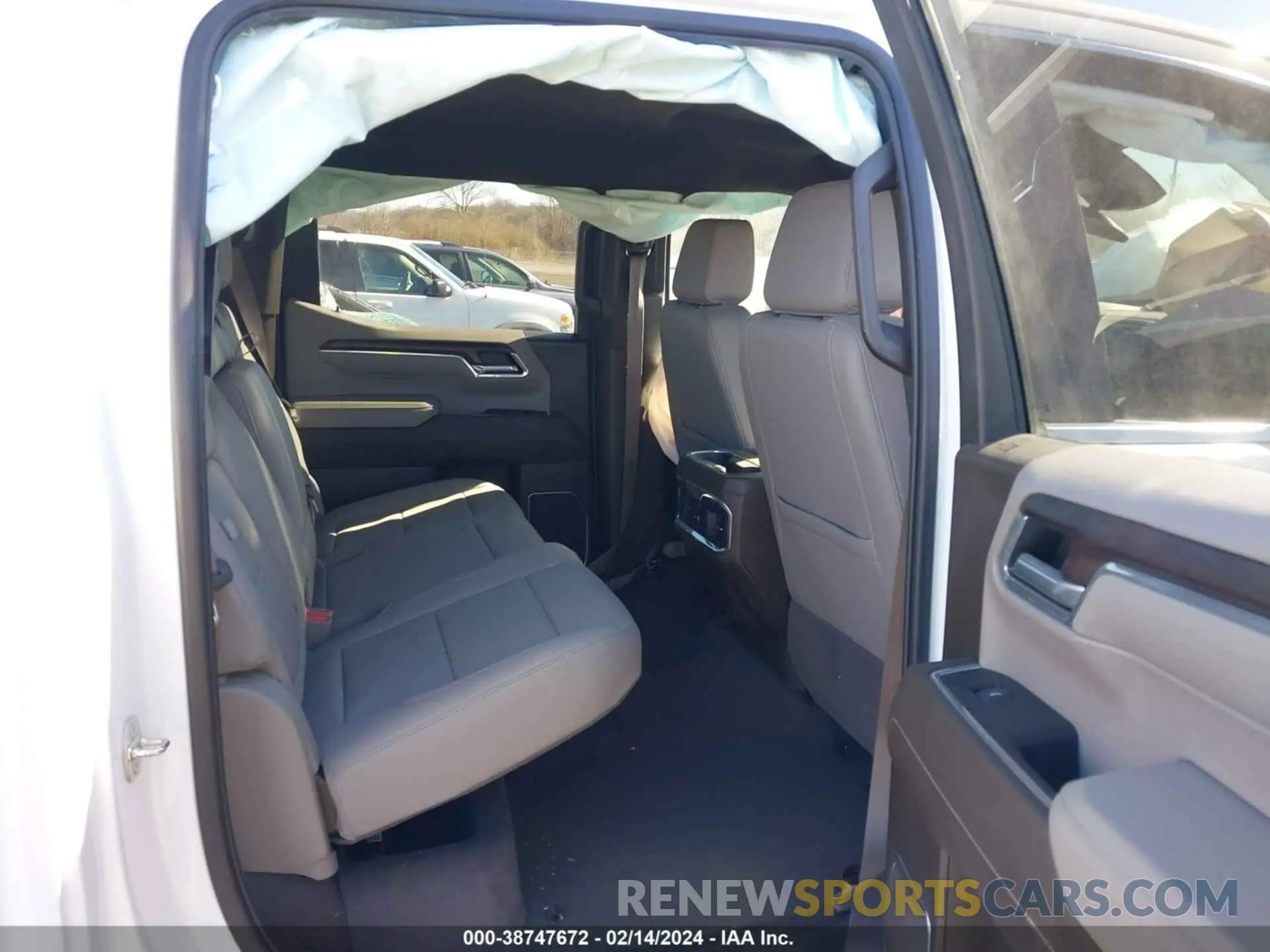 8 fotografías del automóvil dañado 1GTUUDE80PZ249576 GMC SIERRA 1500 2023