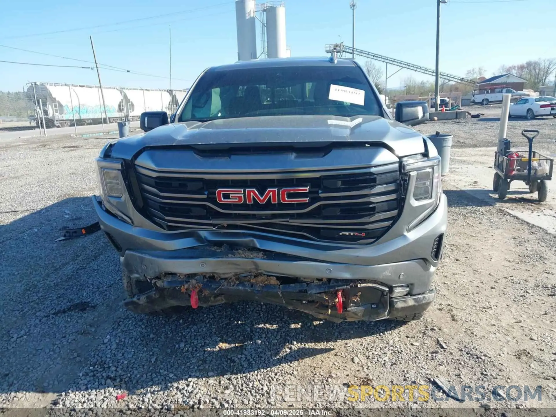 12 fotografías del automóvil dañado 1GTUUEE89PZ174270 GMC SIERRA 1500 2023