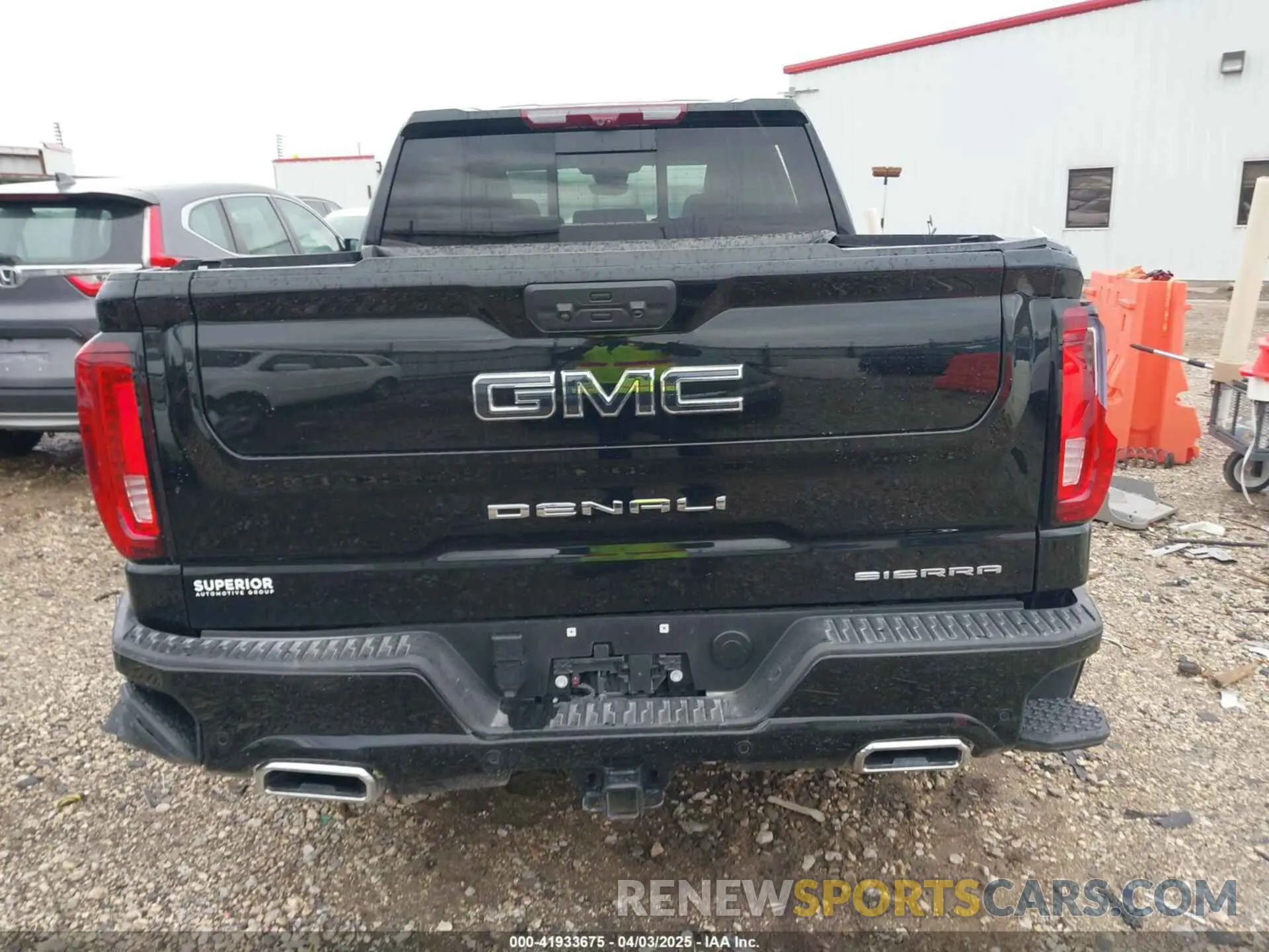 17 fotografías del automóvil dañado 1GTUUHEL3PZ268036 GMC SIERRA 1500 2023