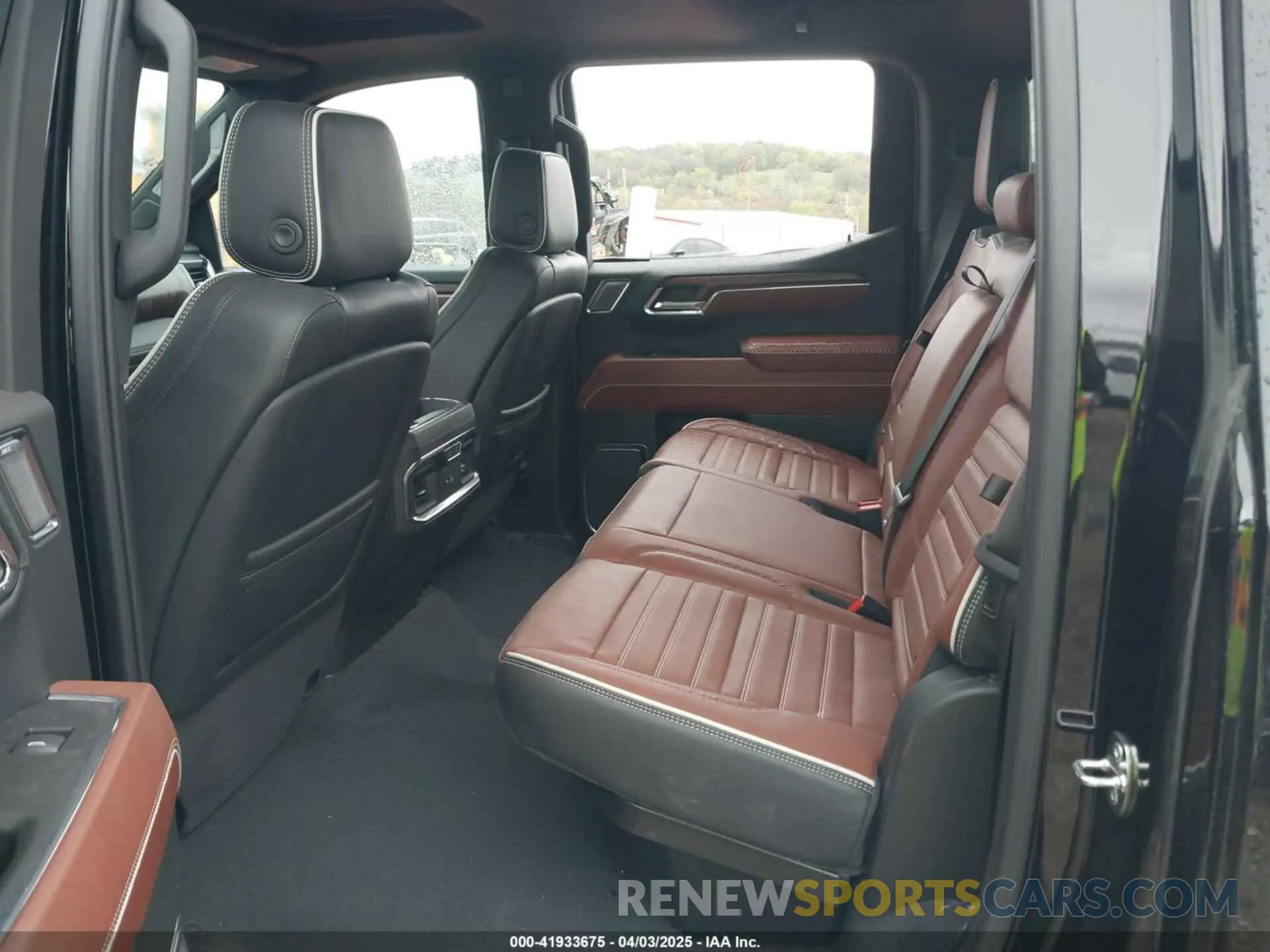 8 fotografías del automóvil dañado 1GTUUHEL3PZ268036 GMC SIERRA 1500 2023